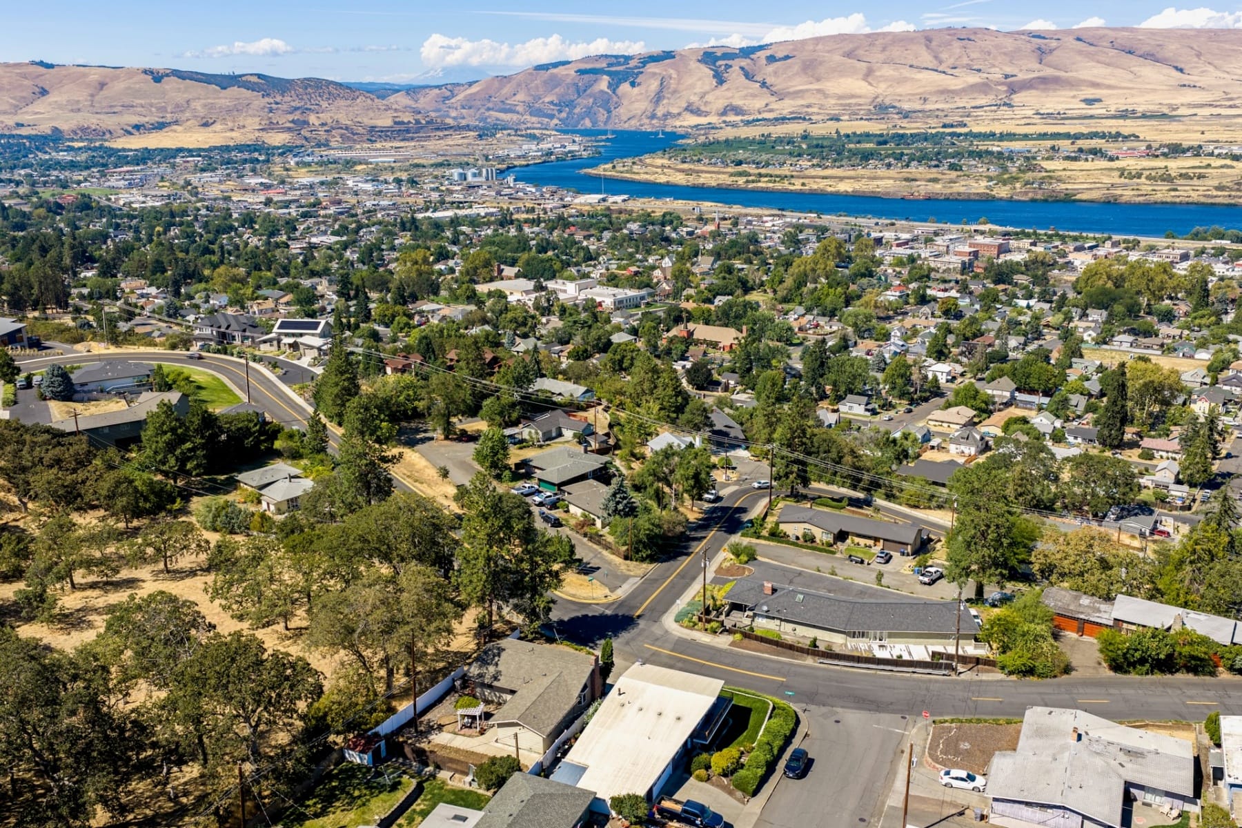  526 E SCENIC DR The Dalles, OR 97058 - 物件實景