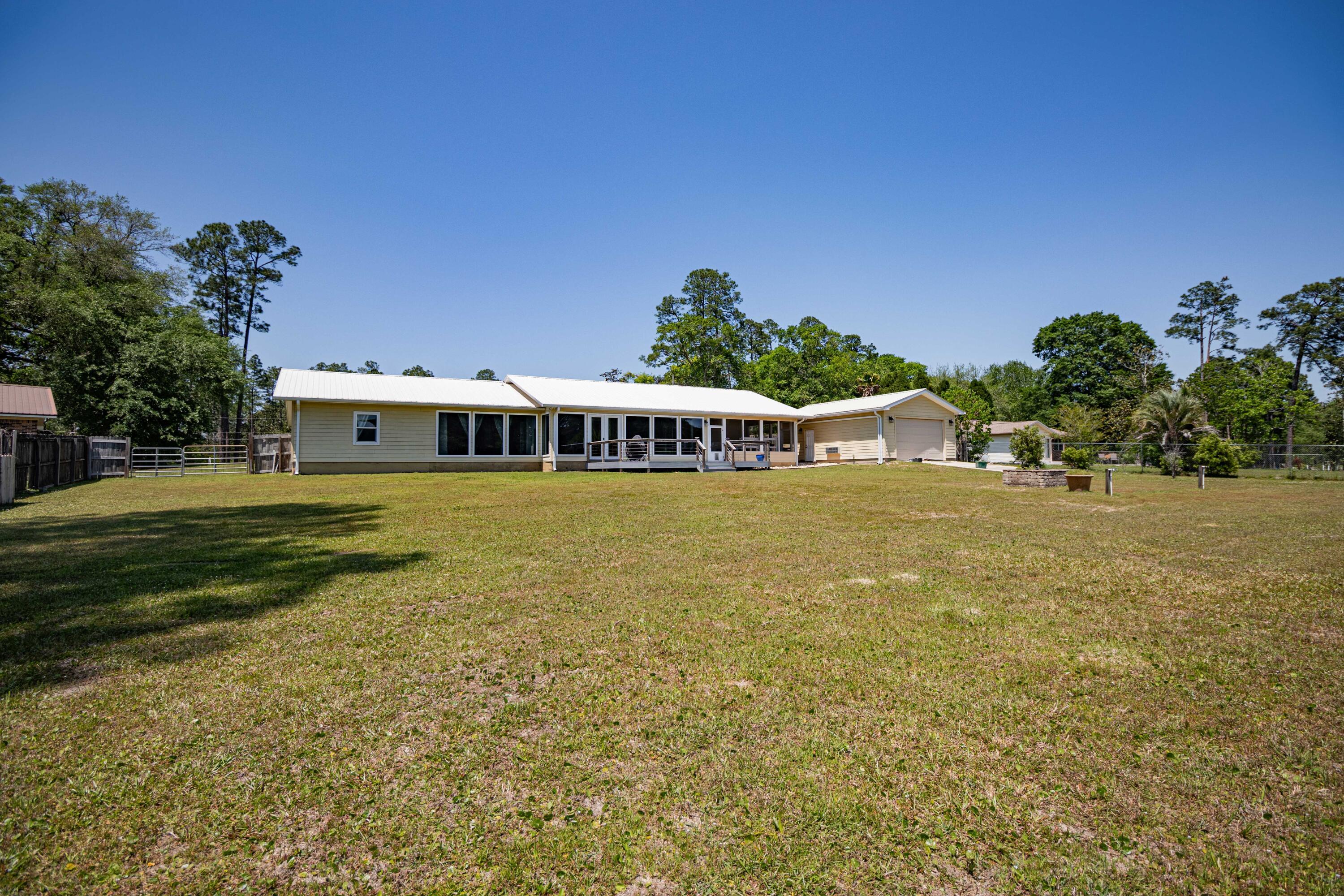Crestview, Florida, 32539, United States, 3 Bedrooms Bedrooms, ,2 BathroomsBathrooms,Residential,For Sale,1879001
