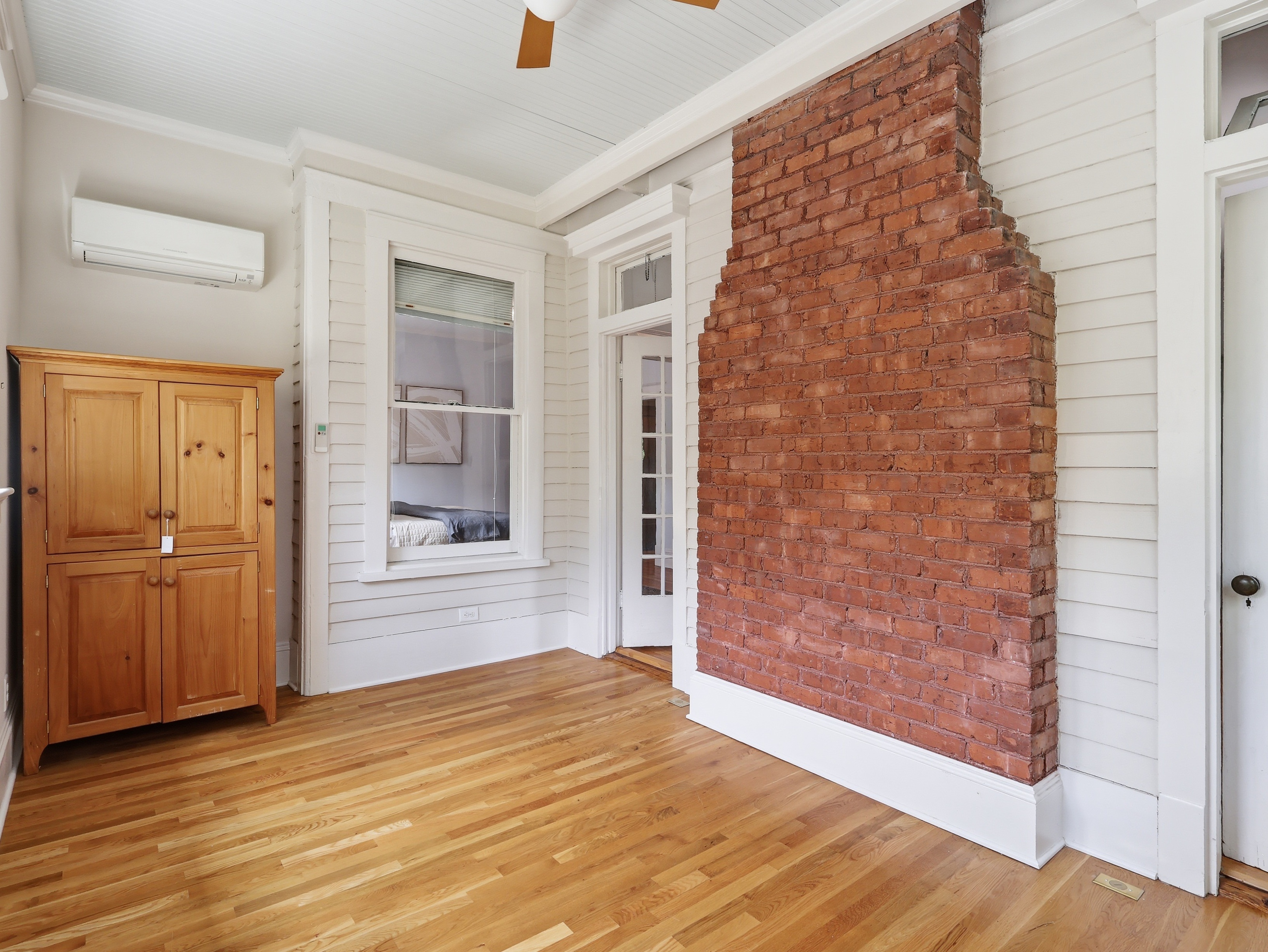 127 Forest Road, Raleigh, NC, 27605 - 物件實景