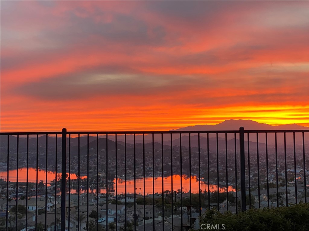 Lake Elsinore, California, 92532, United States, 4 Bedrooms Bedrooms, ,3 BathroomsBathrooms,Residential,For Sale,1988031