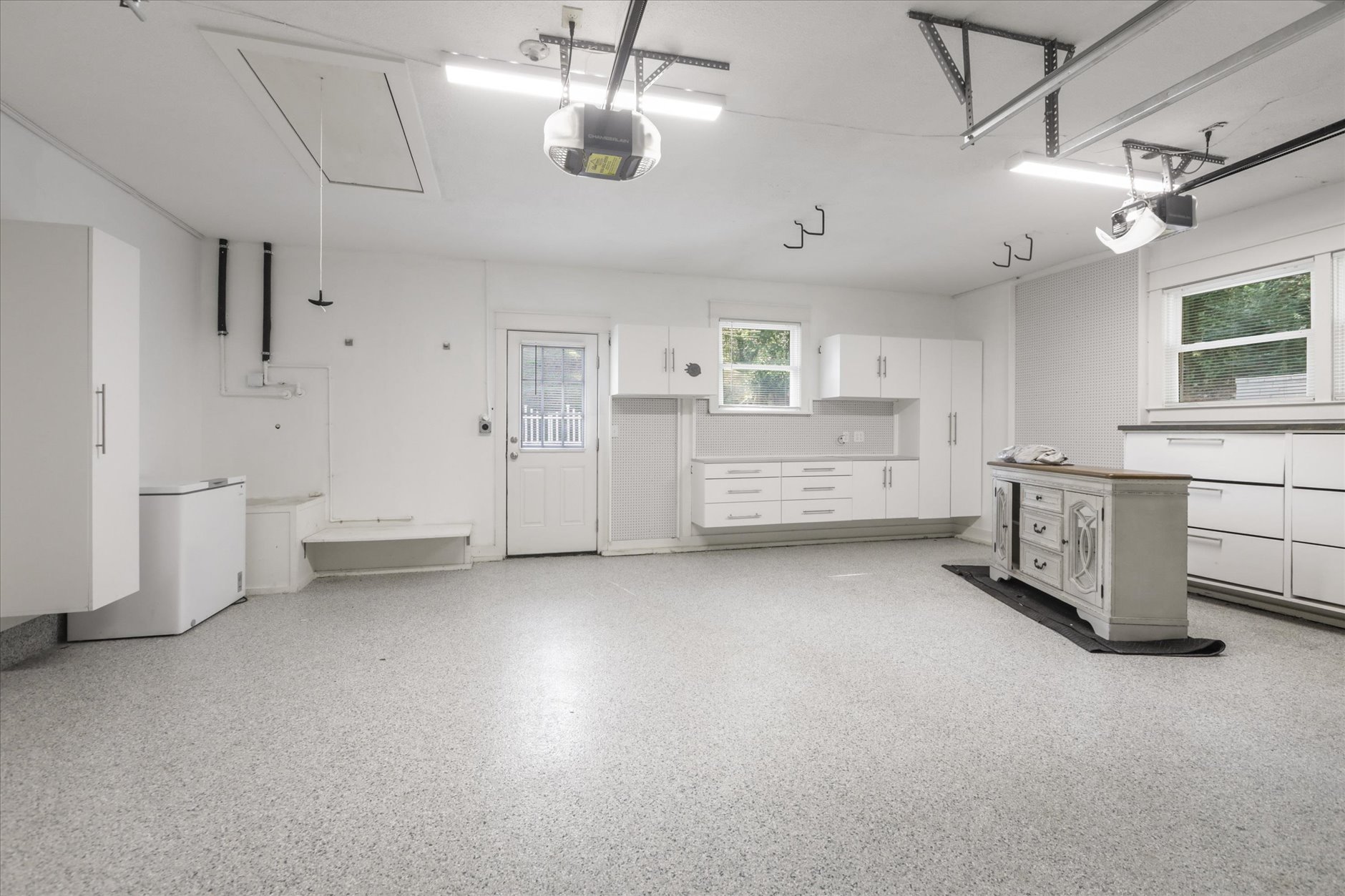 Tallahassee, Florida, 32308, United States, 4 Bedrooms Bedrooms, ,3 BathroomsBathrooms,Residential,For Sale,2012619