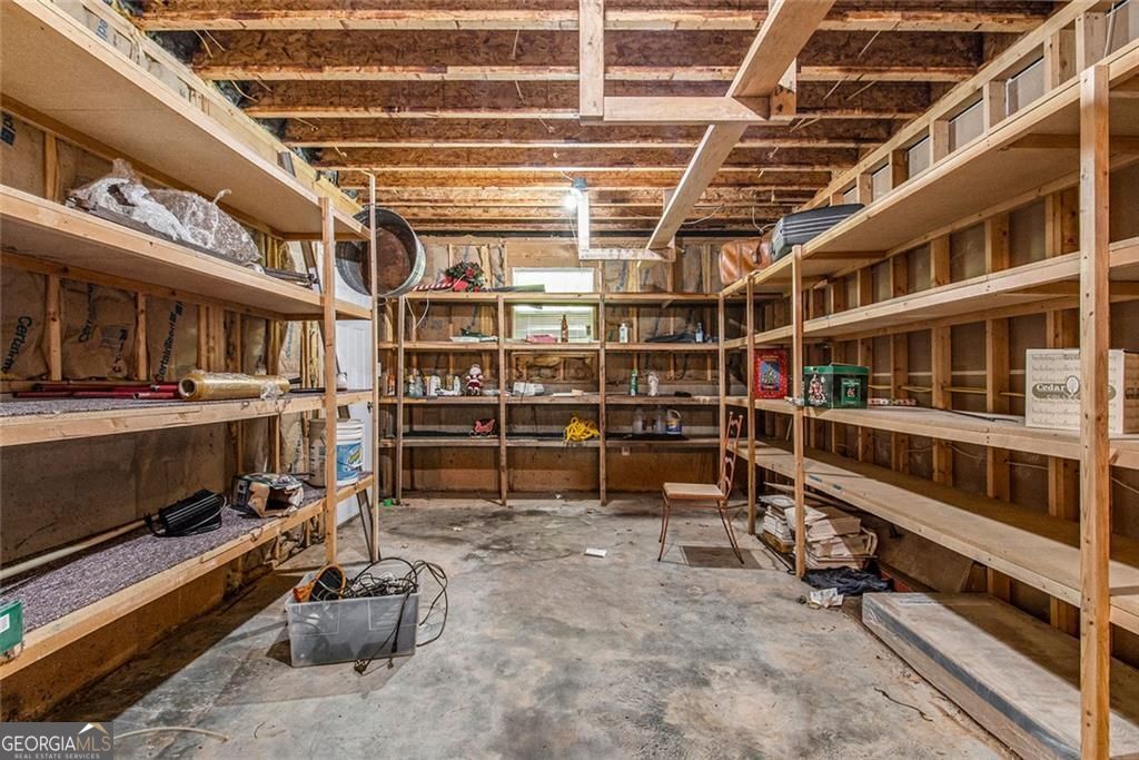 Atlanta, Georgia, 30331, United States, 5 Bedrooms Bedrooms, ,4 BathroomsBathrooms,Residential,For Sale,1908174