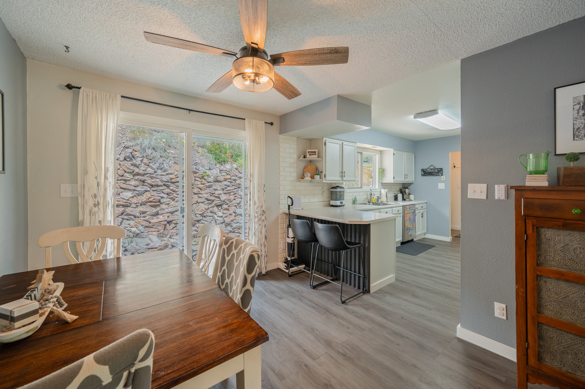 Clancy, Montana, 59634, United States, 4 Bedrooms Bedrooms, ,3 BathroomsBathrooms,Residential,For Sale,1914353