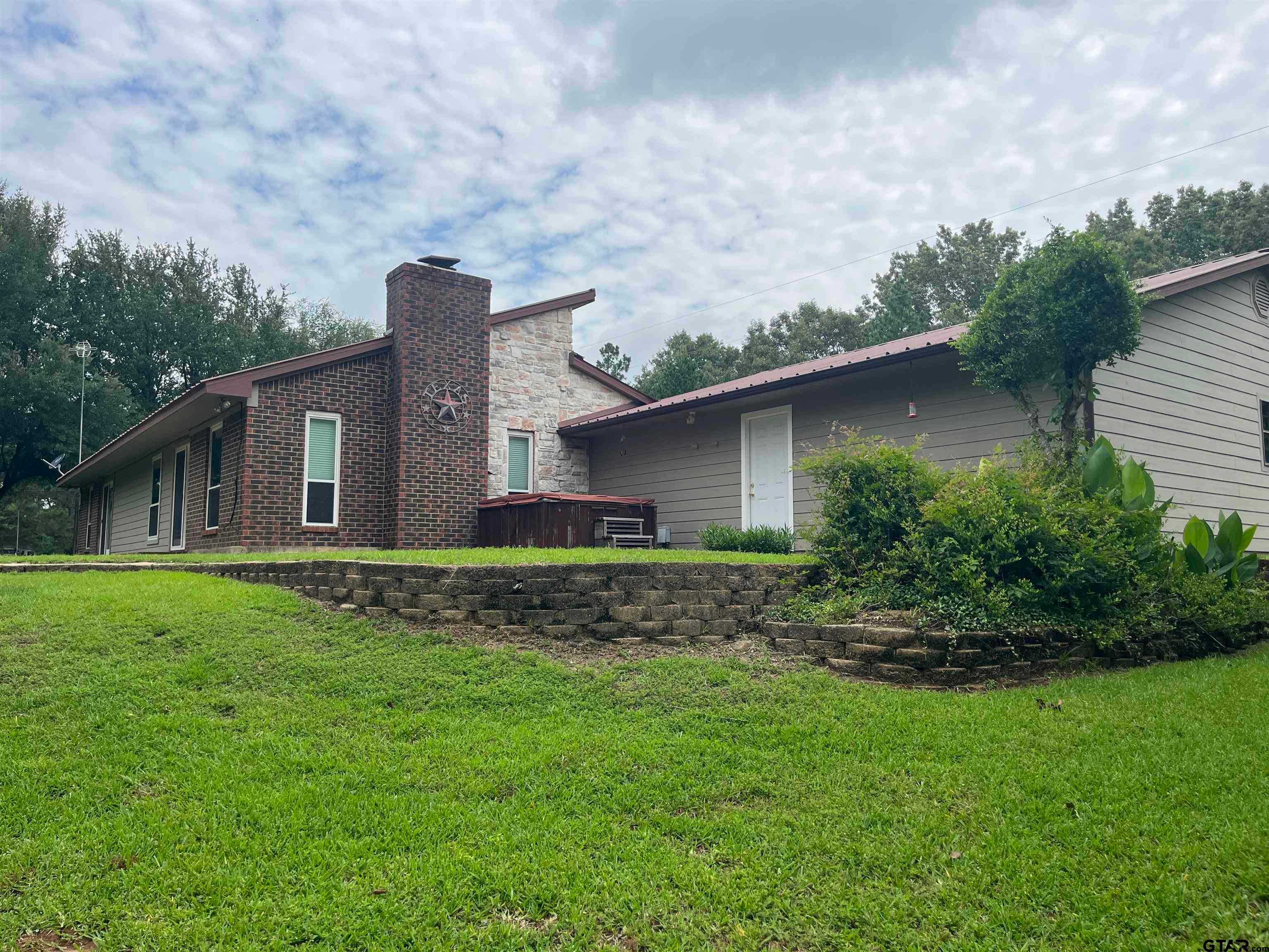 Pittsburg, Texas, 75686, United States, 3 Bedrooms Bedrooms, ,2 BathroomsBathrooms,Residential,For Sale,1848749