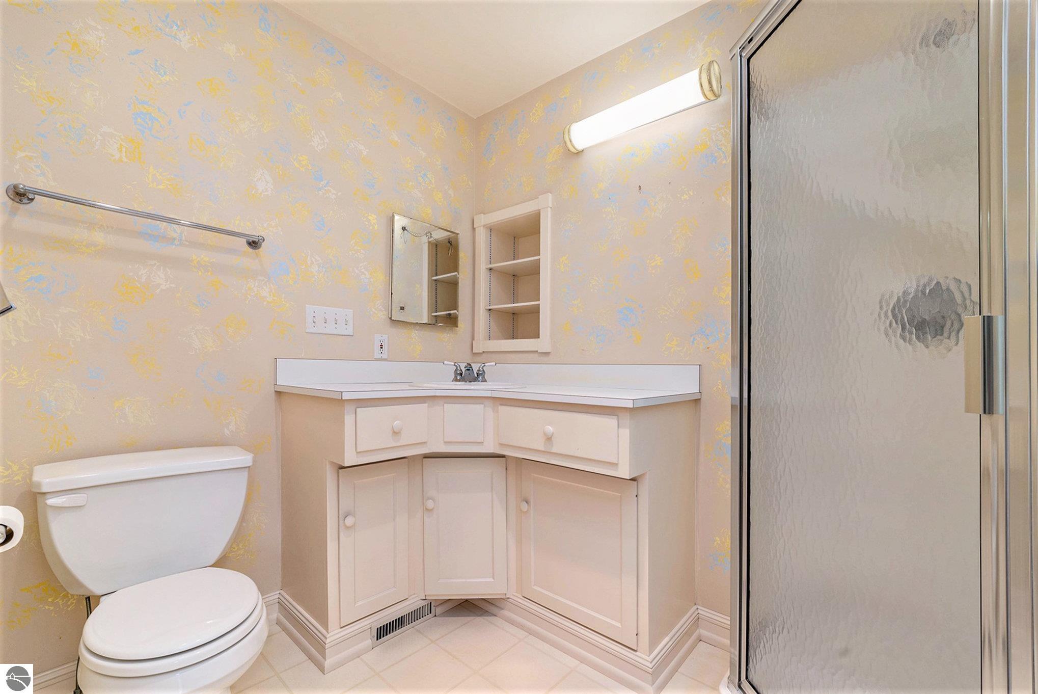 Frankfort, Michigan, 49635-9746, United States, 7 Bedrooms Bedrooms, ,5 BathroomsBathrooms,Residential,For Sale,1975140