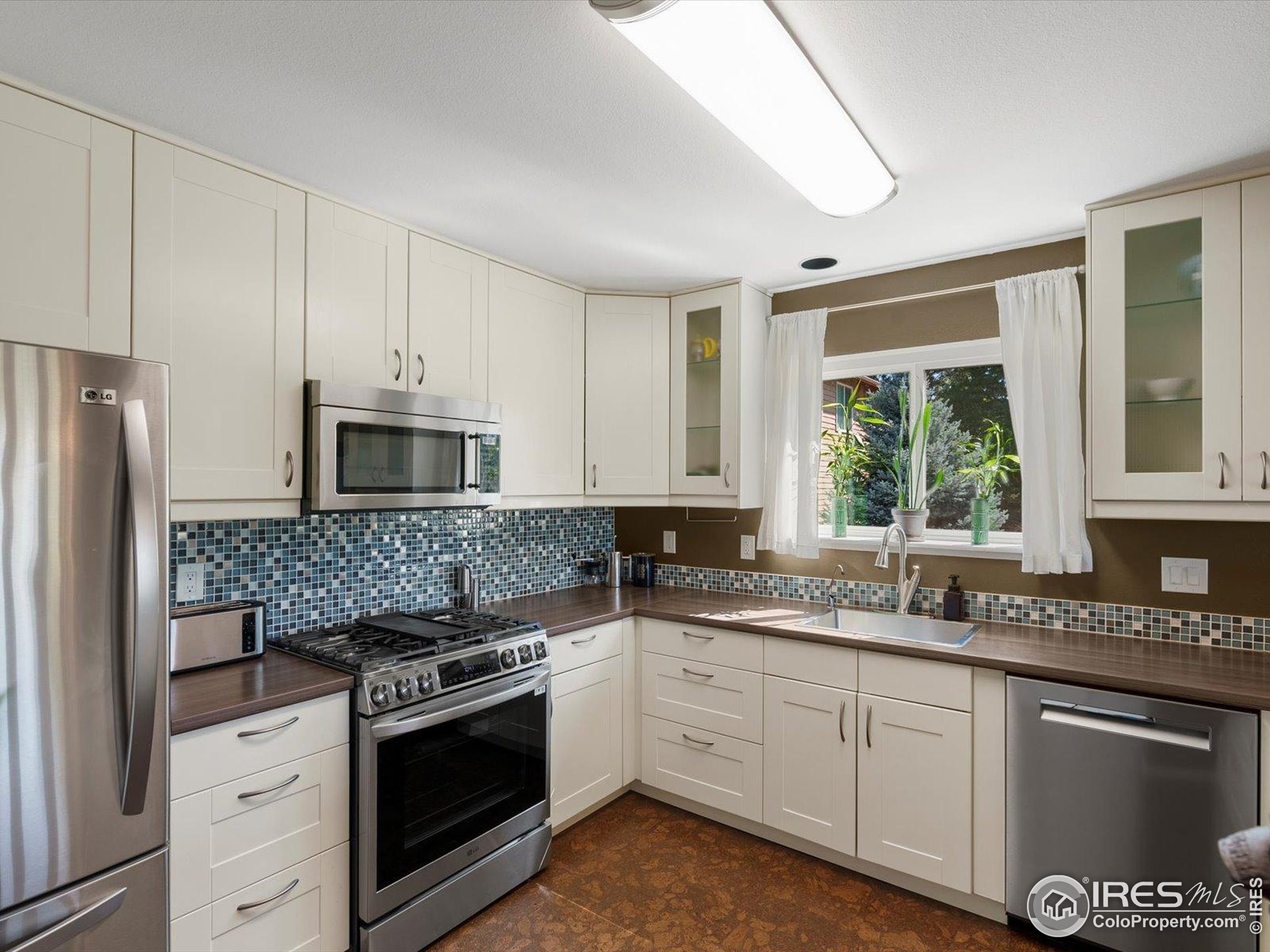 Boulder, Colorado, 80303, United States, 3 Bedrooms Bedrooms, ,2 BathroomsBathrooms,Residential,For Sale,1926436