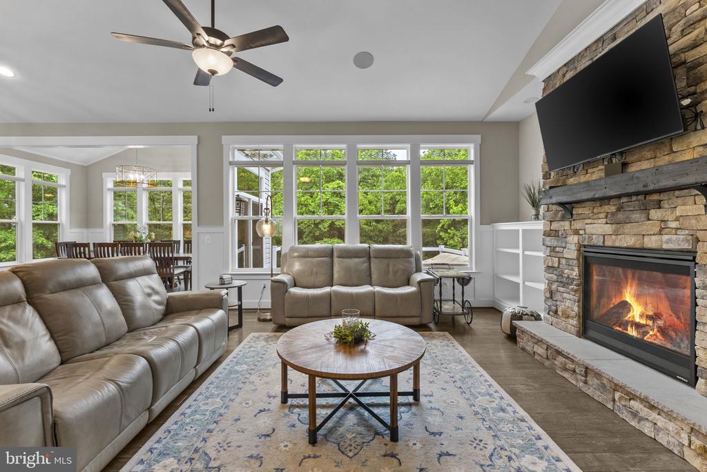 Warrenton, Virginia, 20187, United States, 4 Bedrooms Bedrooms, ,4 BathroomsBathrooms,Residential,For Sale,2048905