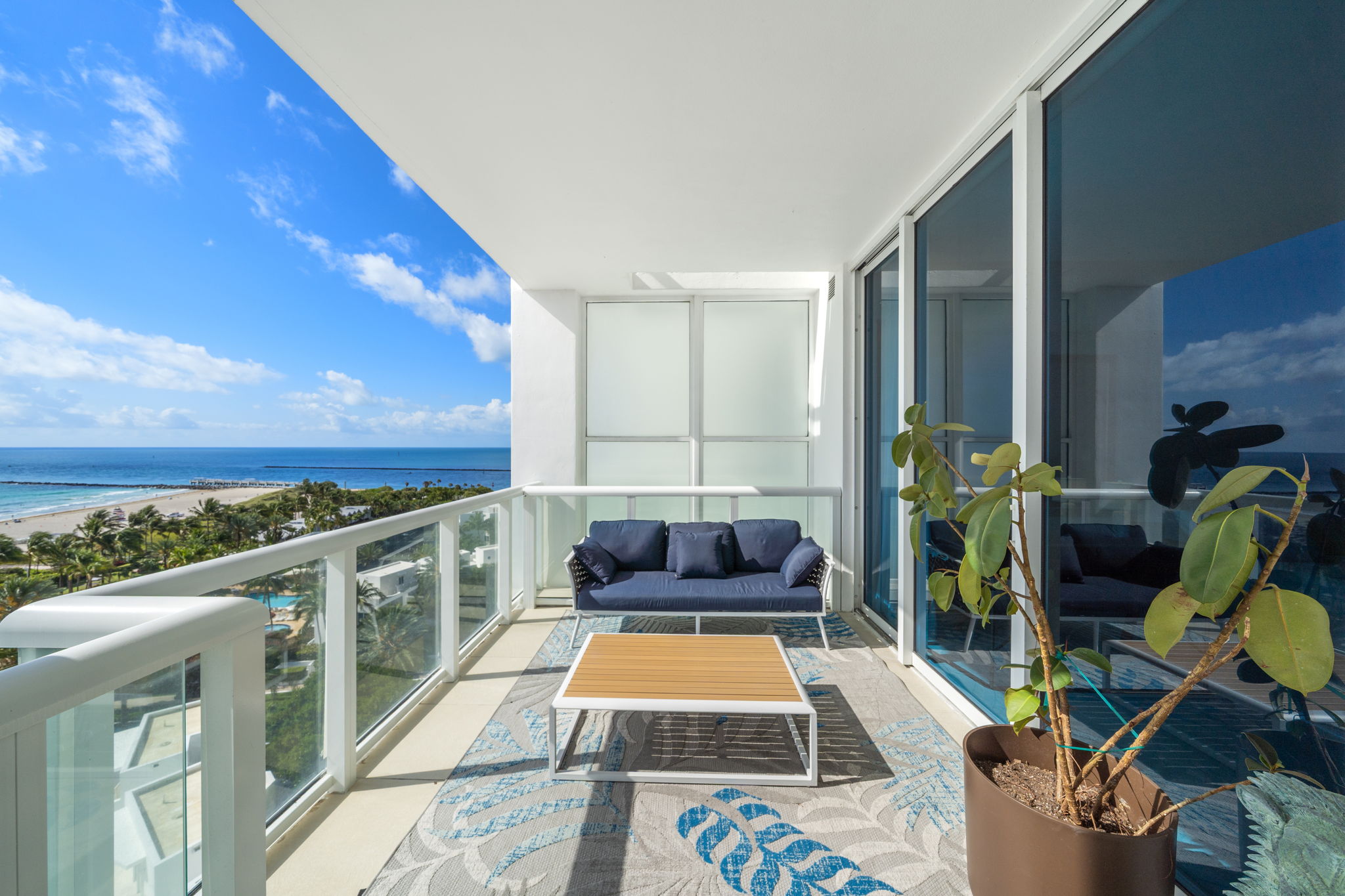  50 S Pointe Dr, Miami Beach, FL, 33139 - 物件實景