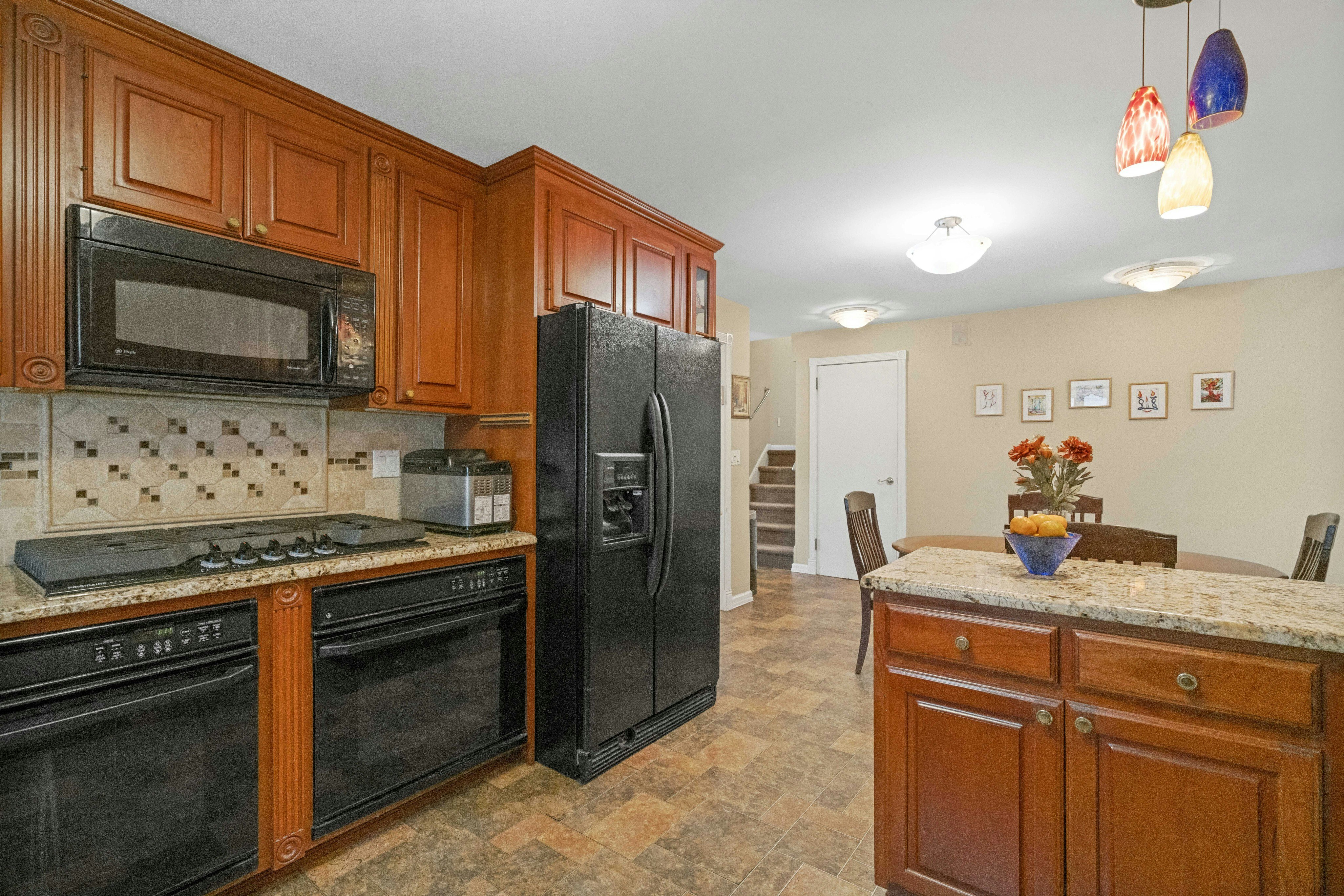  805 Washburn Street, Teaneck, NJ 07666 - 物件實景