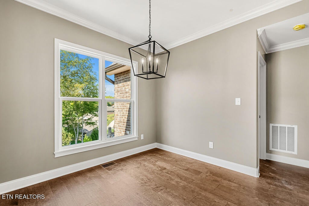 Lenoir City, Tennessee, 37771, United States, 3 Bedrooms Bedrooms, ,2 BathroomsBathrooms,Residential,For Sale,1933466