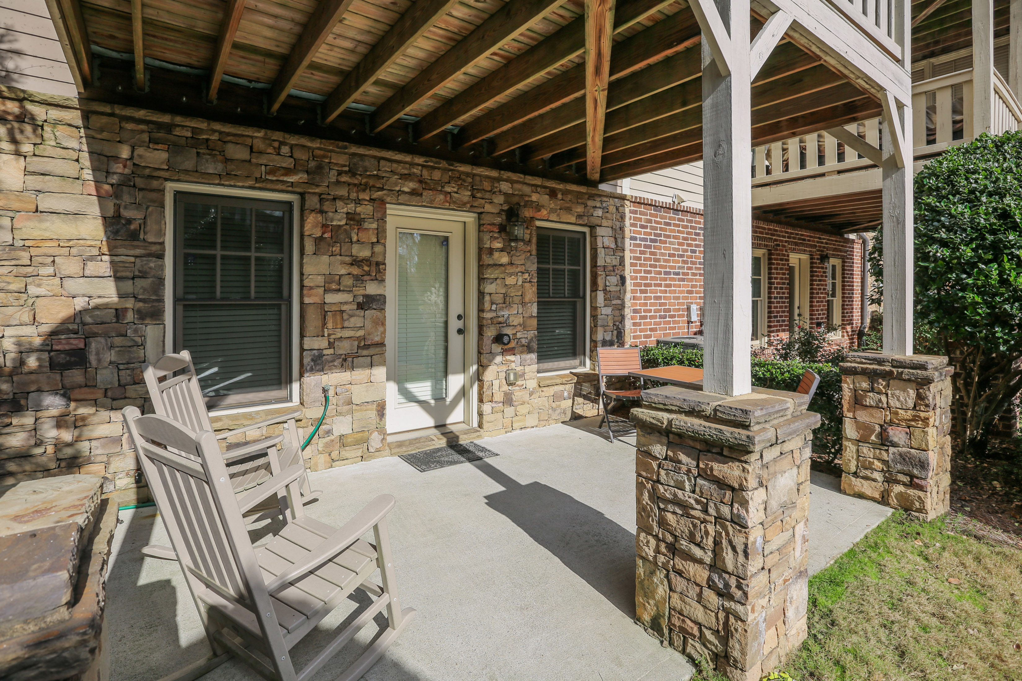  Exceptional End Unit Townhome in a Prime Smyrna Location - 物件實景