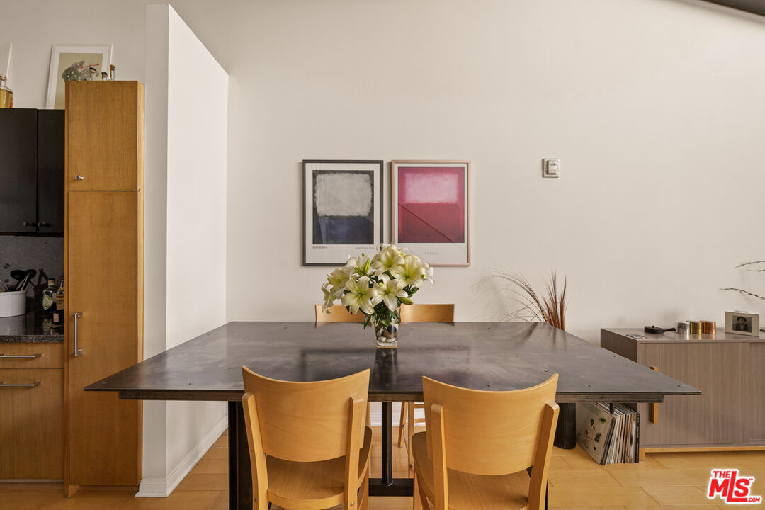 Los Angeles, California, 90012, United States, 1 Bedroom Bedrooms, ,1 BathroomBathrooms,Residential,For Sale,1827245