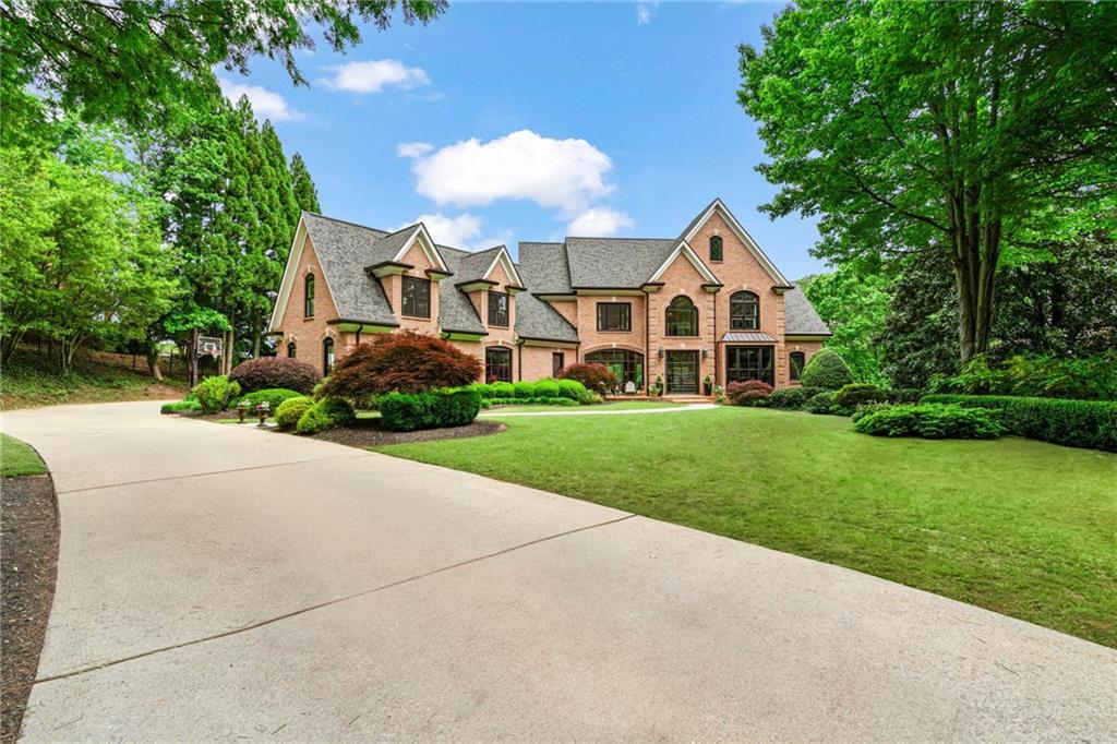 Suwanee, Georgia, 30024, United States, 5 Bedrooms Bedrooms, ,6 BathroomsBathrooms,Residential,For Sale,1822969