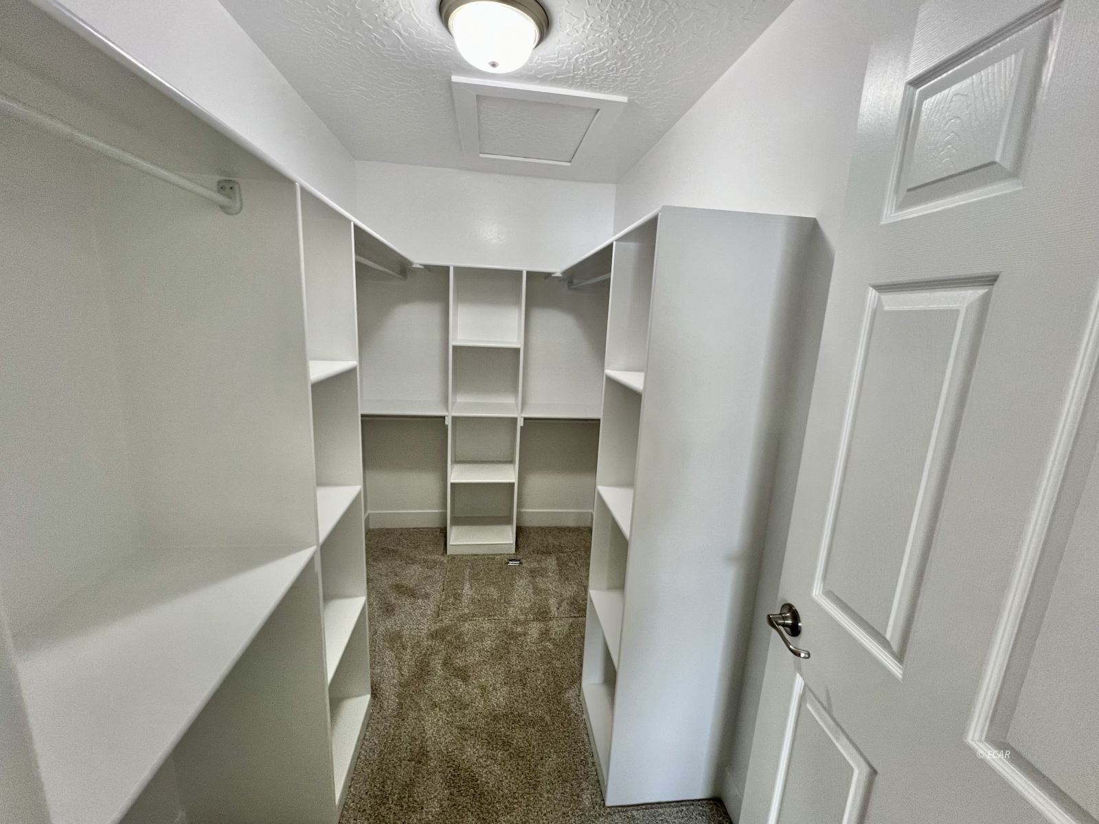 Elko, Nevada, 89801, United States, 4 Bedrooms Bedrooms, ,2 BathroomsBathrooms,Residential,For Sale,1754808