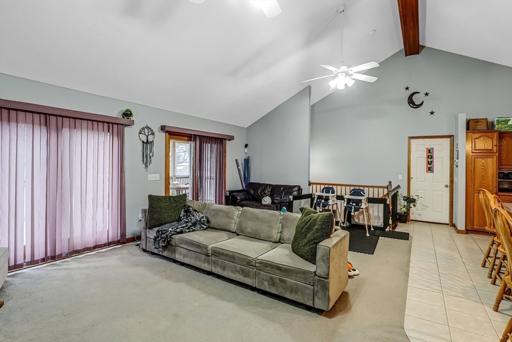 Southbridge, Massachusetts, 01550, United States, 3 Bedrooms Bedrooms, ,3 BathroomsBathrooms,Residential,For Sale,1930417