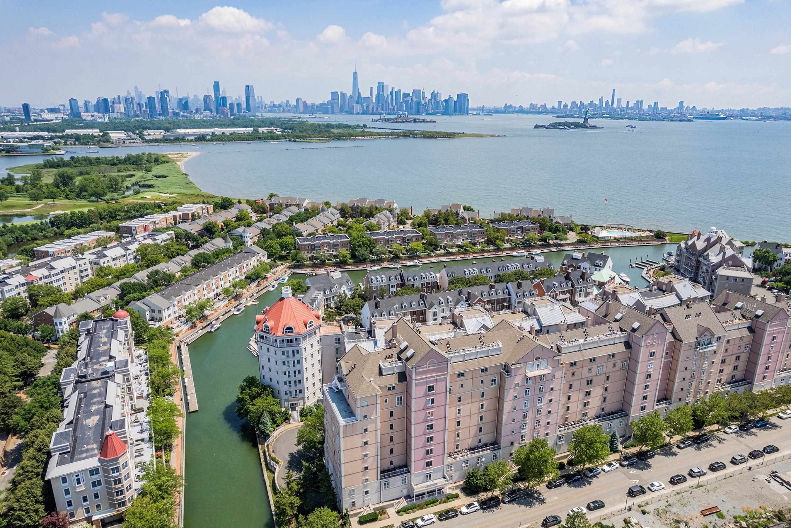 JC, Greenville, New Jersey, 07305, United States, 4 Bedrooms Bedrooms, ,4 BathroomsBathrooms,Residential,For Sale,1974551