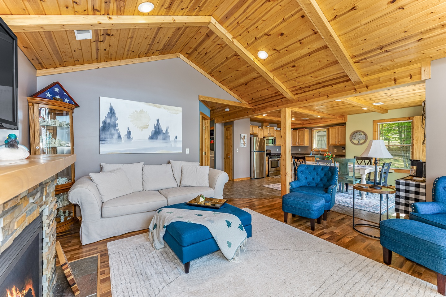 Oma, Wisconsin, 54534, United States, 2 Bedrooms Bedrooms, ,1 BathroomBathrooms,Residential,For Sale,2048309