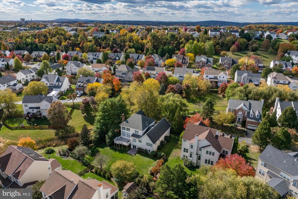 Leesburg, Virginia, 20175, United States, 5 Bedrooms Bedrooms, ,4 BathroomsBathrooms,Residential,For Sale,1987401