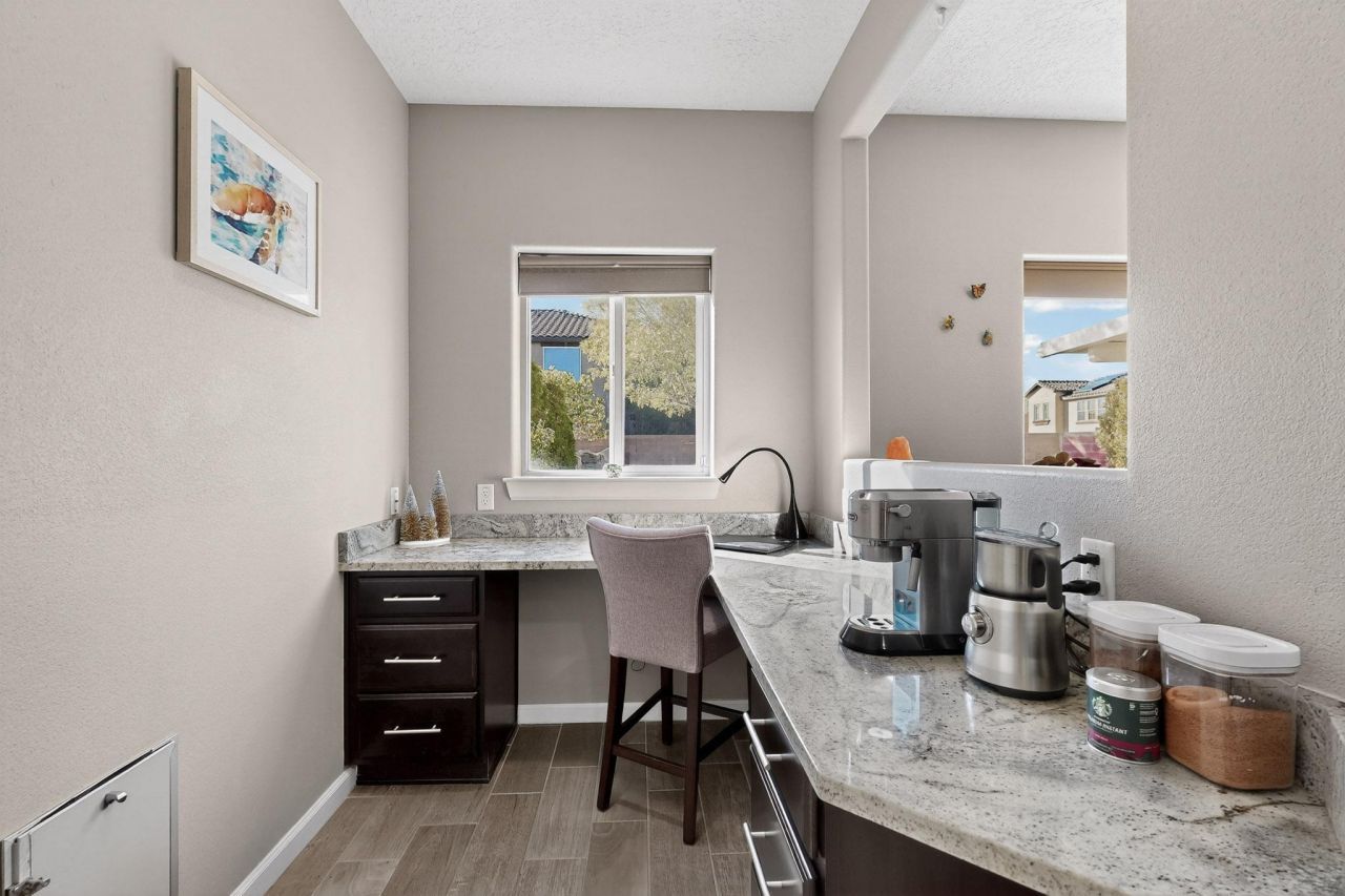 Rio Rancho, New Mexico, 87124, United States, 5 Bedrooms Bedrooms, ,3 BathroomsBathrooms,Residential,For Sale,1991836