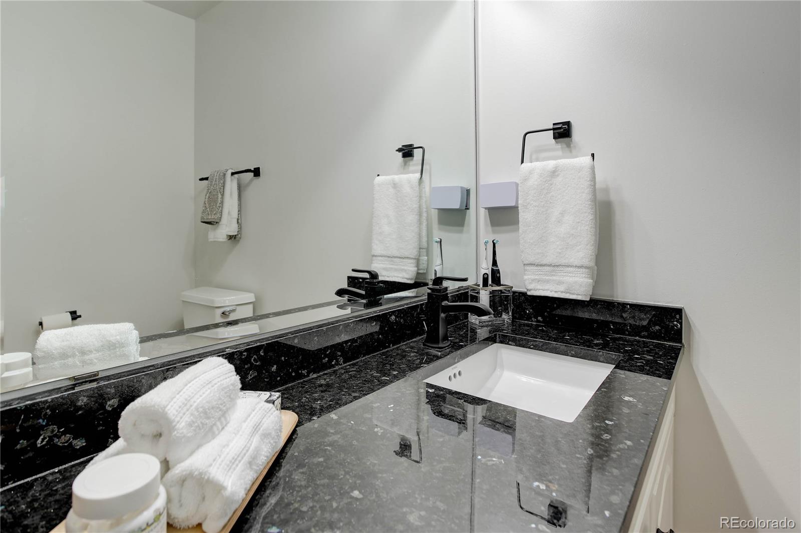 Denver, Colorado, 80202, United States, 1 Bedroom Bedrooms, ,2 BathroomsBathrooms,Residential,For Sale,1804678