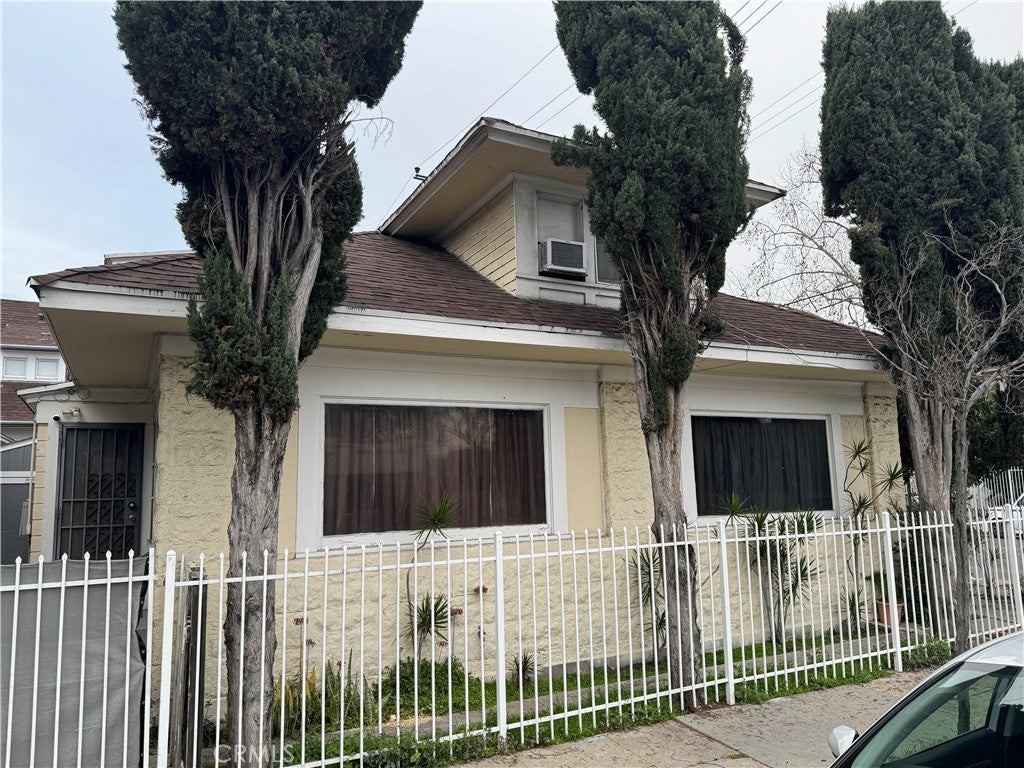 Los Angeles, California, 90007, United States, ,Residential,For Sale,2006196