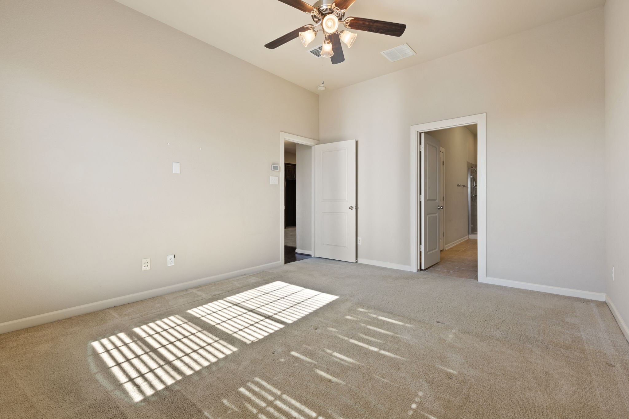 Lewisville, Texas, 75056, United States, 4 Bedrooms Bedrooms, ,3 BathroomsBathrooms,Residential,For Sale,1989126