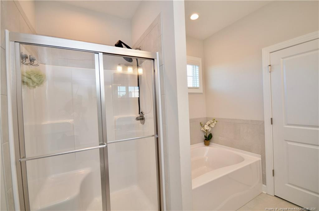 Spring Hope, North Carolina, 28390, United States, 5 Bedrooms Bedrooms, ,4 BathroomsBathrooms,Residential,For Sale,1993285