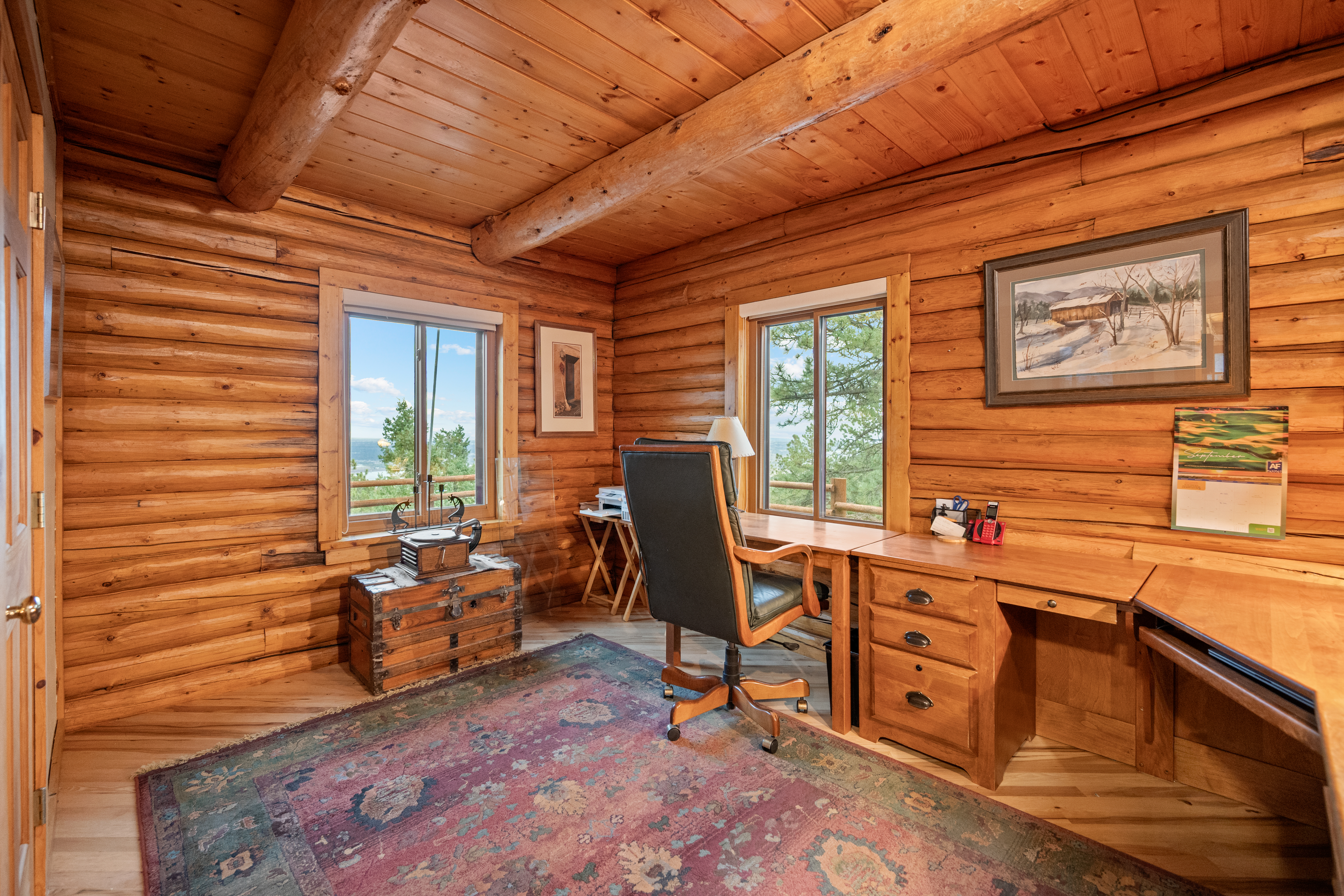  Chatfield Reservoir Log Home on Horse-Friendly 5 Acres with Wrap-Around Decks - 物件實景