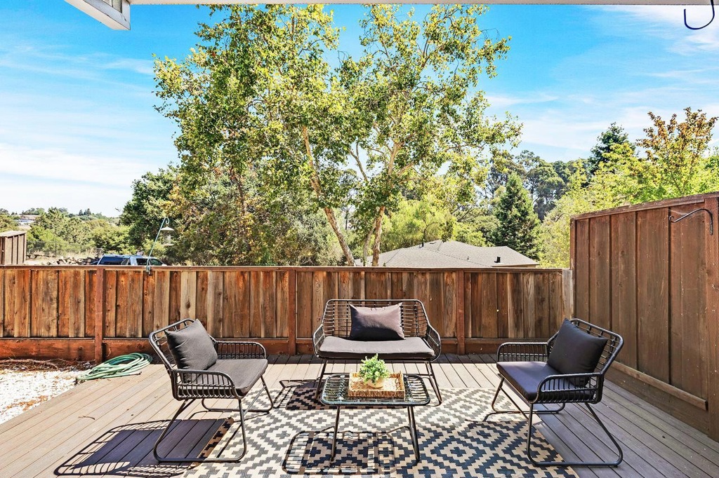 Hayward, California, 94541, United States, 2 Bedrooms Bedrooms, ,2 BathroomsBathrooms,Residential,For Sale,2012744