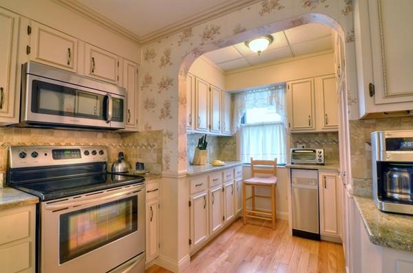 Quincy, Massachusetts, 02169, United States, 4 Bedrooms Bedrooms, ,2 BathroomsBathrooms,Residential,For Sale,1942556