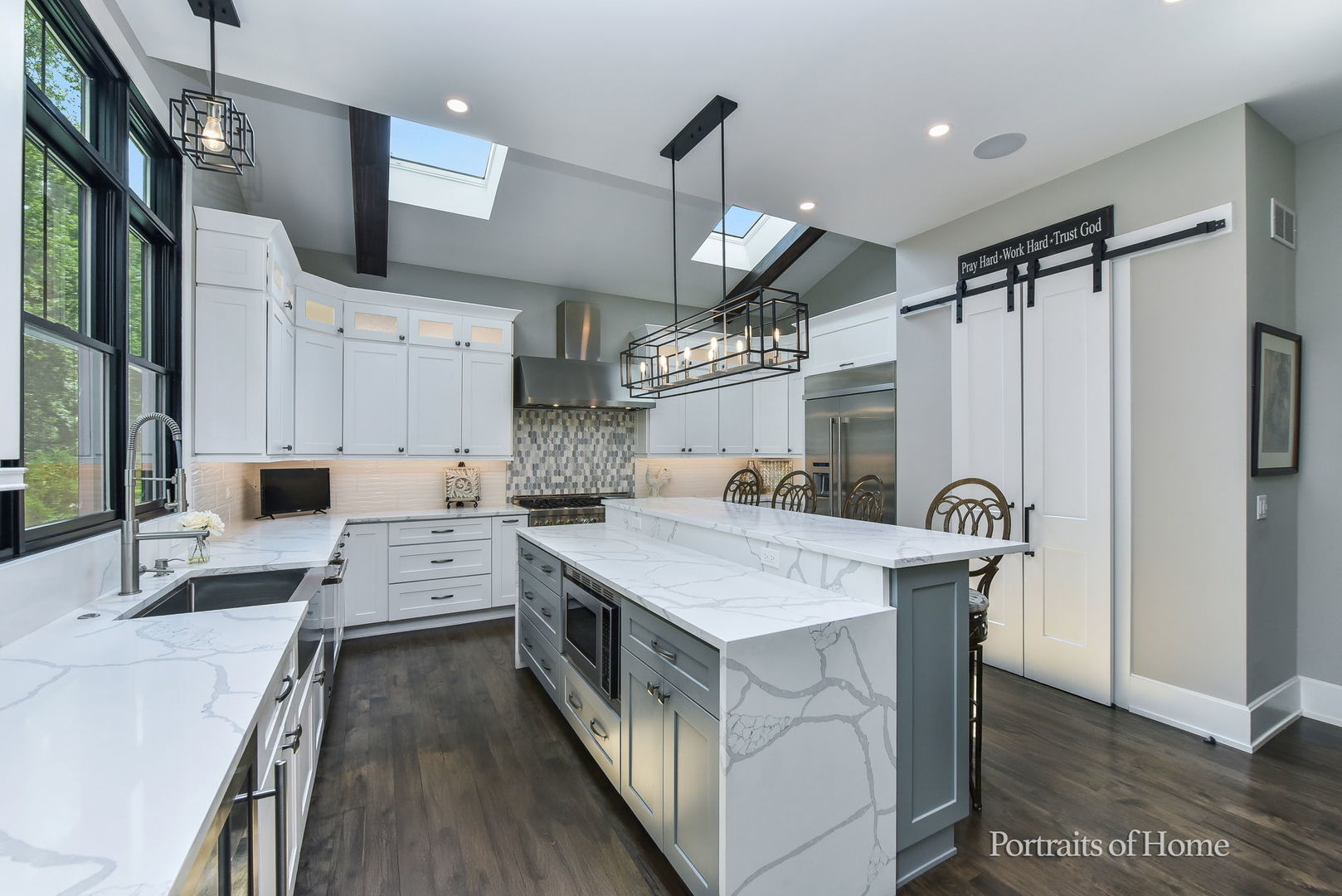 Naperville, Illinois, 60563, United States, 4 Bedrooms Bedrooms, ,4 BathroomsBathrooms,Residential,For Sale,1992094