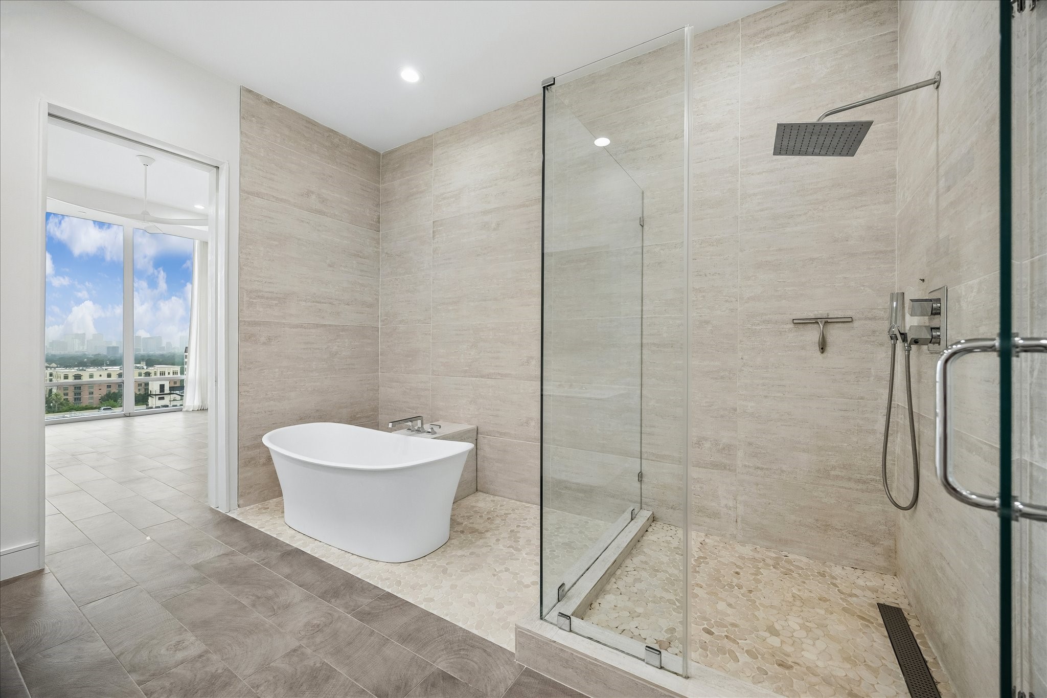  2727 Kirby Drive #11D - 物件實景