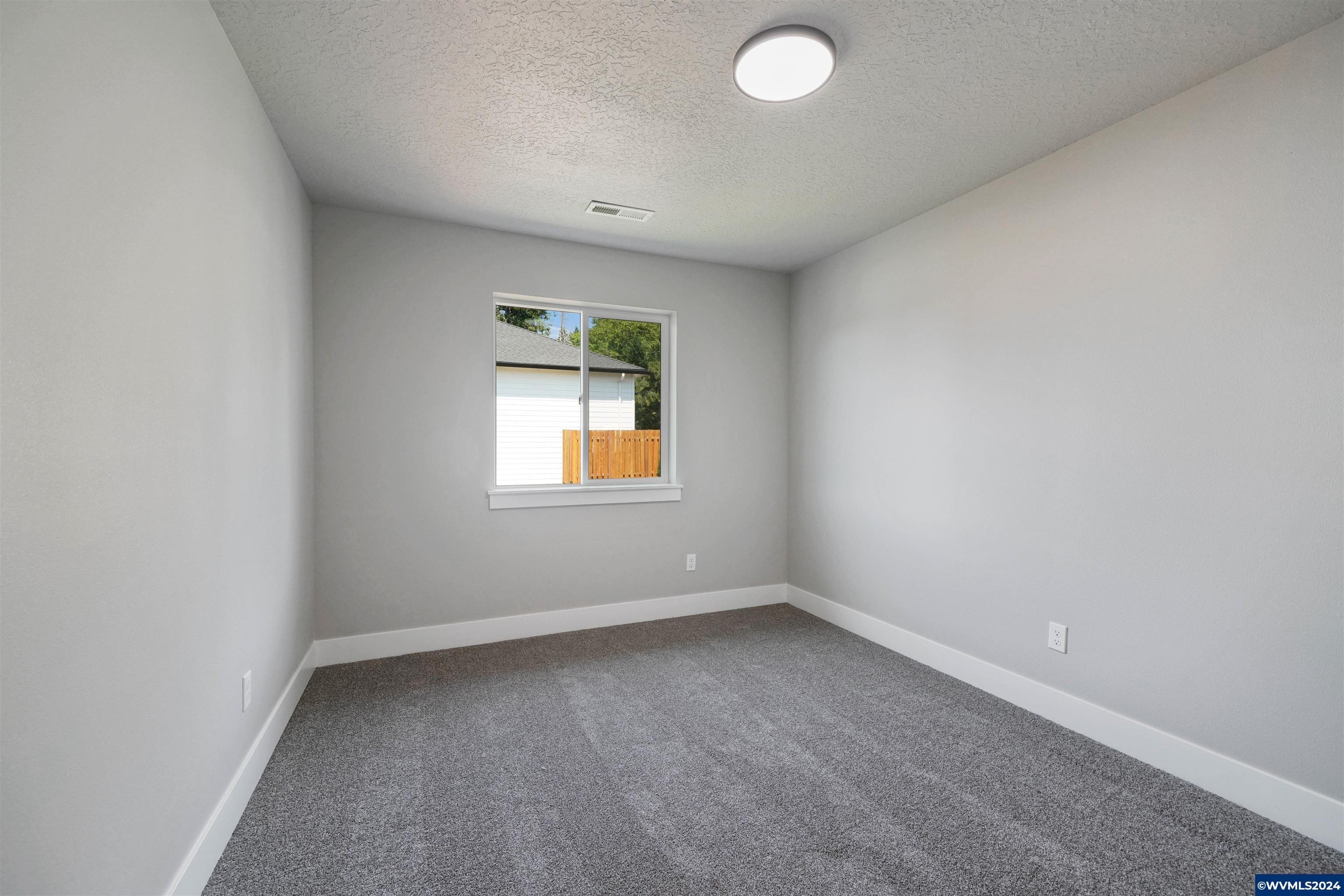 Salem, Oregon, 97306, United States, 3 Bedrooms Bedrooms, ,3 BathroomsBathrooms,Residential,For Sale,1695520