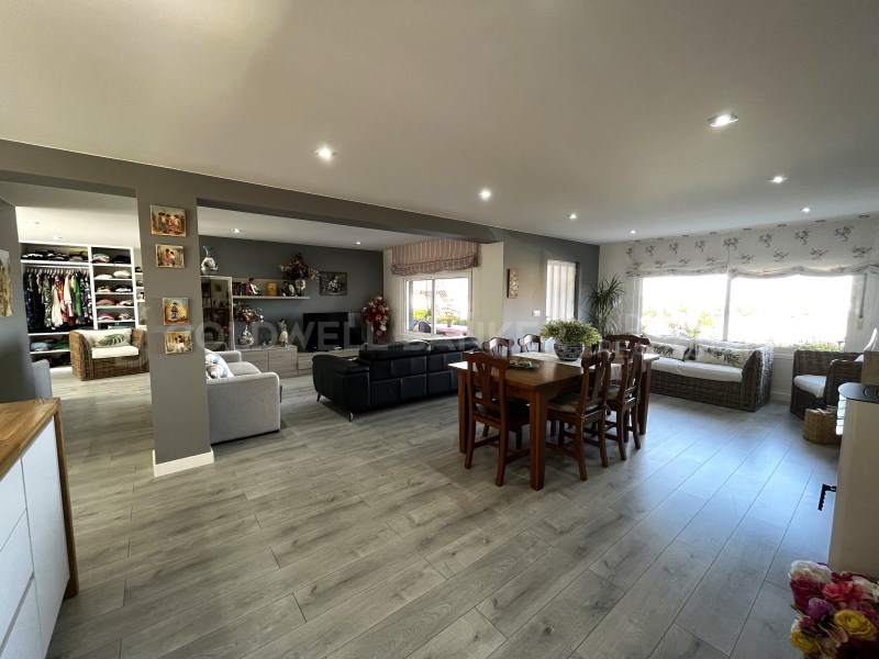 Pontevedra, Vigo, Comesa?a - Matam?, Matam? Pontev, Vigo, Galicia, ES, 4 Bedrooms Bedrooms, ,3 BathroomsBathrooms,Residential,For Sale,Pontevedra, Vigo, Comesa?a - Matam?, Matam? Pontev,1599052