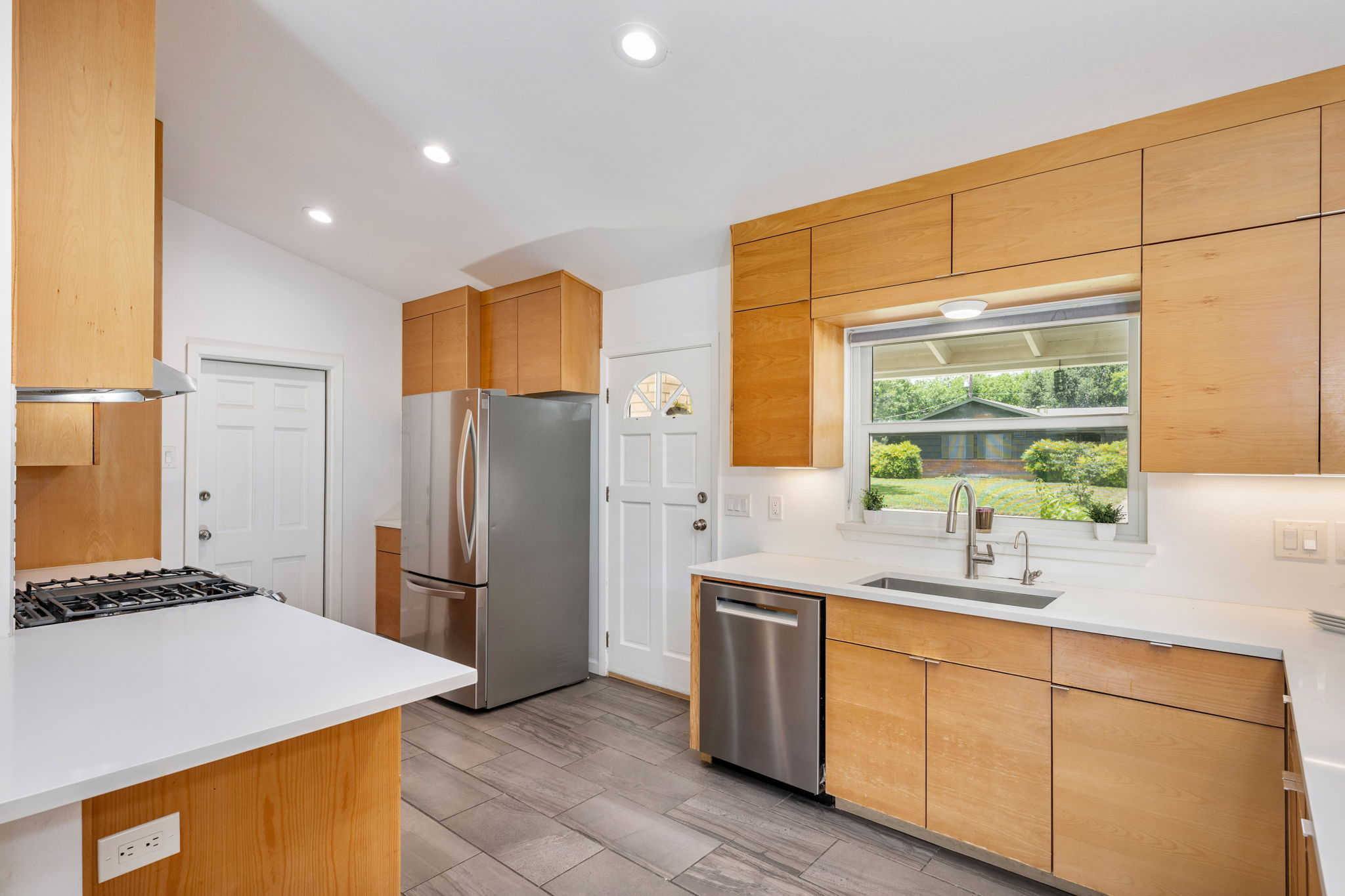  Refined Mid-Century Modern with Casita in Alamo Heights ISD - 物件實景