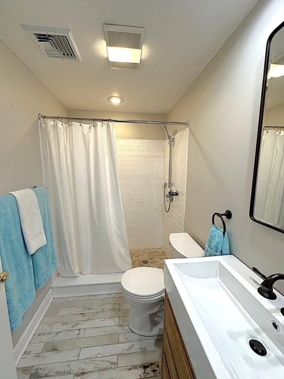 Norwood, Massachusetts, 02062, United States, 2 Bedrooms Bedrooms, ,2 BathroomsBathrooms,Residential,For Sale,1989094