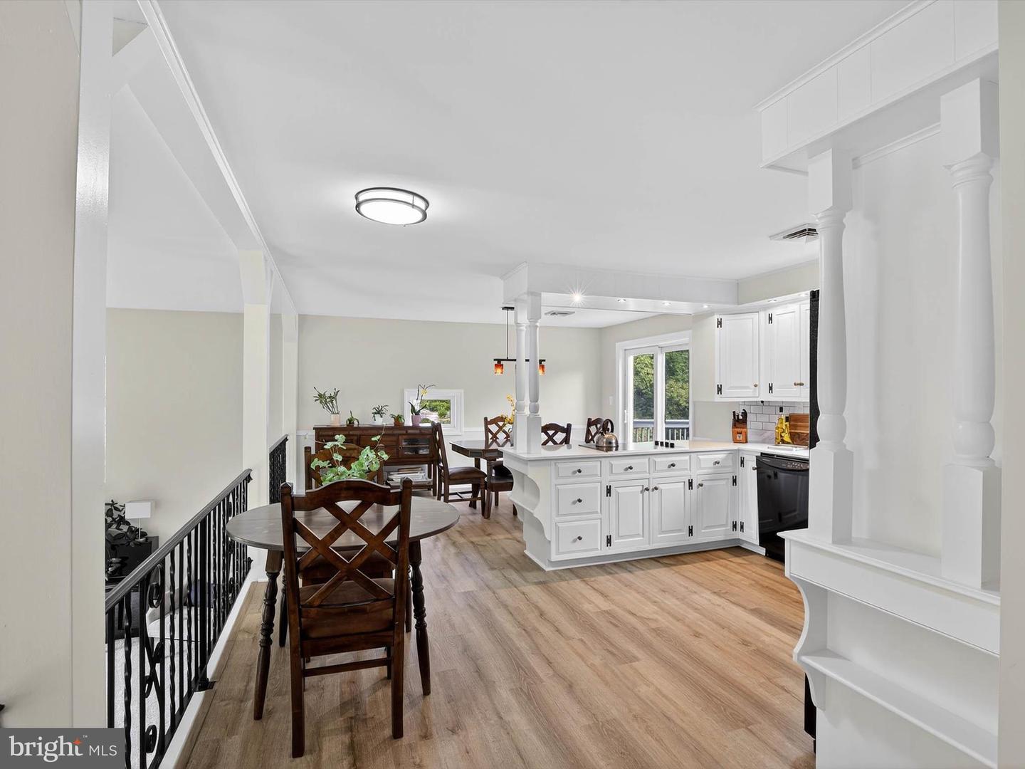 Lancaster, Pennsylvania, 17601, United States, 4 Bedrooms Bedrooms, ,3 BathroomsBathrooms,Residential,For Sale,2003108