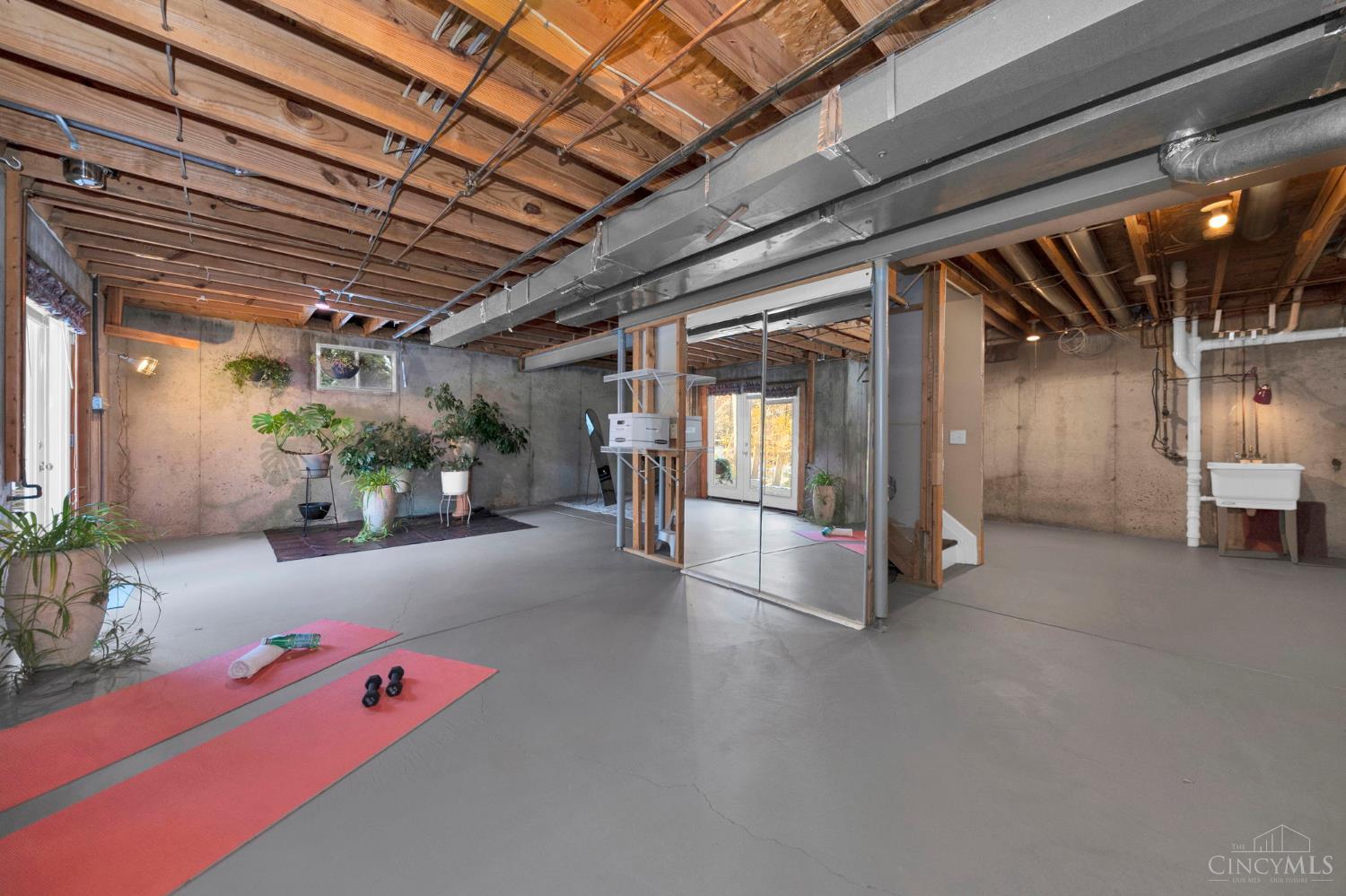 Loveland, Ohio, 45140, United States, 4 Bedrooms Bedrooms, ,3 BathroomsBathrooms,Residential,For Sale,1992143