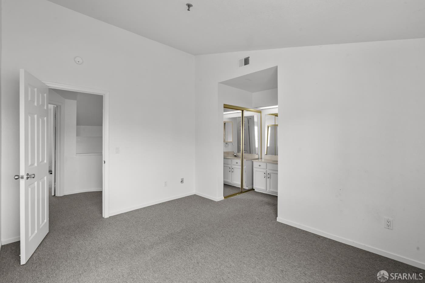 Daly City, California, 94014, United States, 2 Bedrooms Bedrooms, ,3 BathroomsBathrooms,Residential,For Sale,1938525