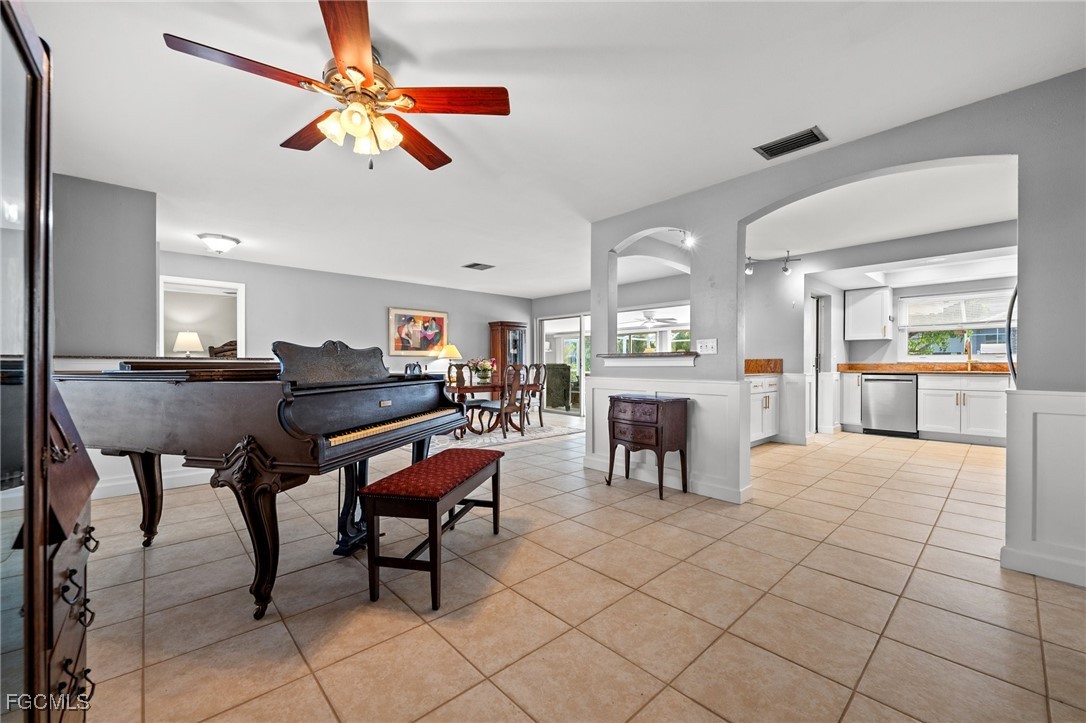 Cape Coral, Florida, 33904, United States, 3 Bedrooms Bedrooms, ,2 BathroomsBathrooms,Residential,For Sale,1980168