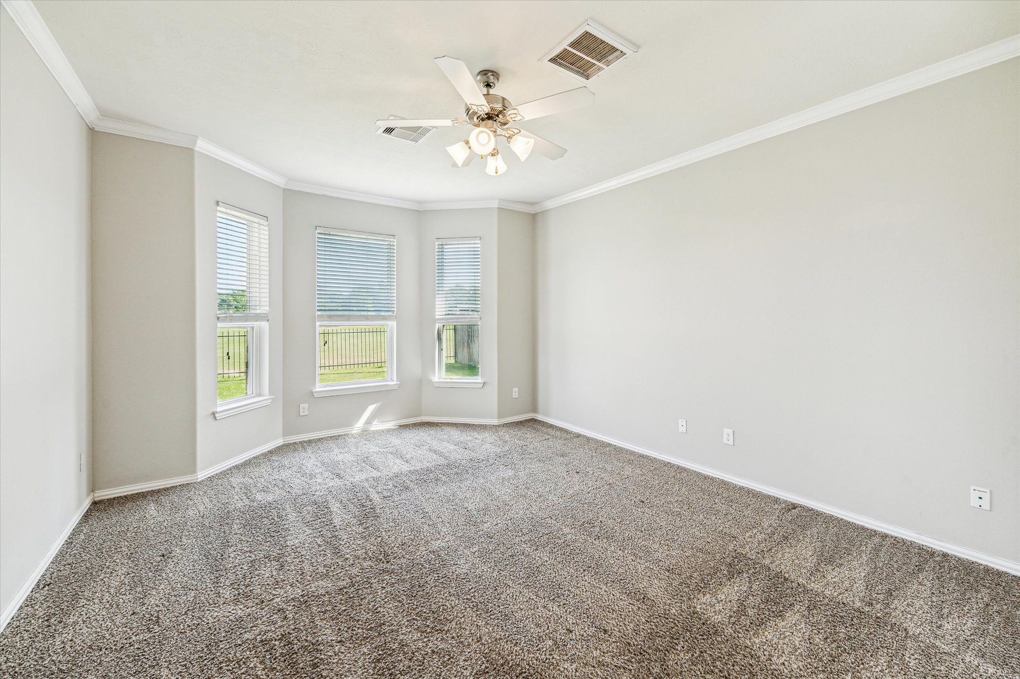  244 Lake Estates Drive - 物件實景