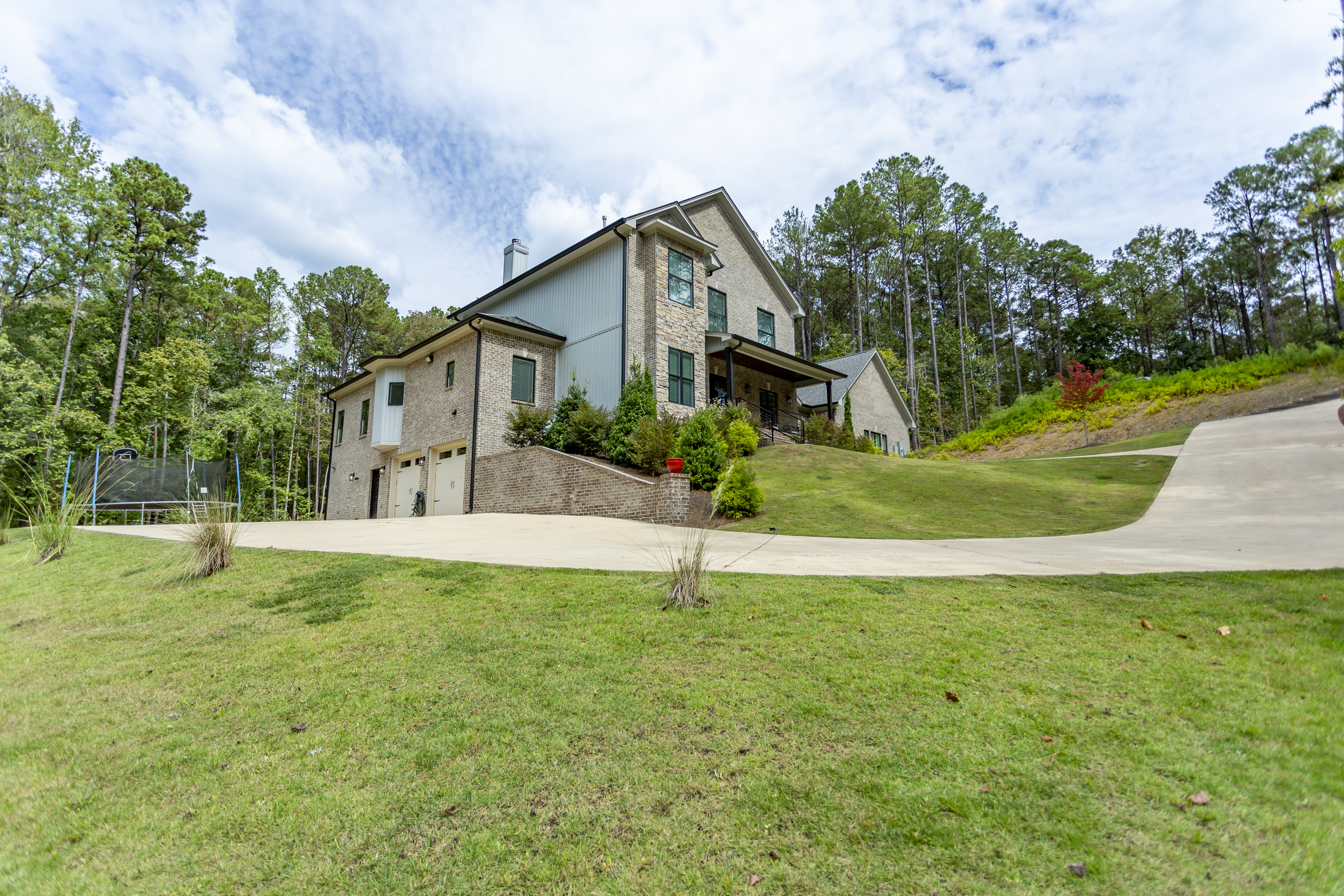 Helena, Alabama, 35080, United States, 5 Bedrooms Bedrooms, ,5 BathroomsBathrooms,Residential,For Sale,1979427