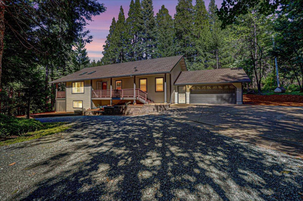 17377 Broken Arrow Place, Nevada City, California, 95959, United States, 4 Bedrooms Bedrooms, ,2 BathroomsBathrooms,Residential,For Sale,17377 Broken Arrow Place,1612581