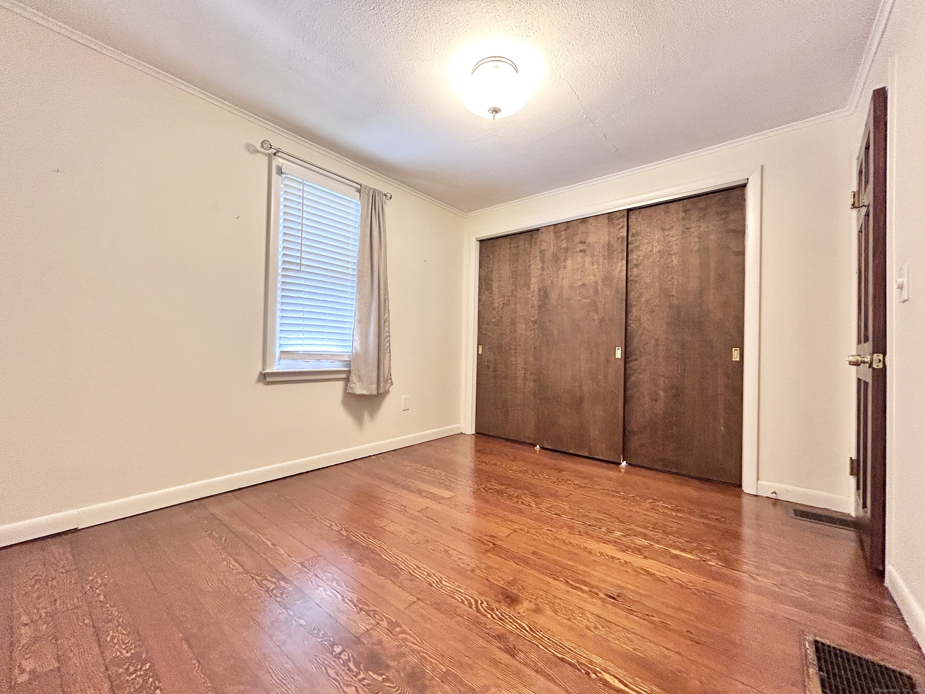 Seymour, Connecticut, 06483, United States, 3 Bedrooms Bedrooms, ,2 BathroomsBathrooms,Residential,For Sale,1933052