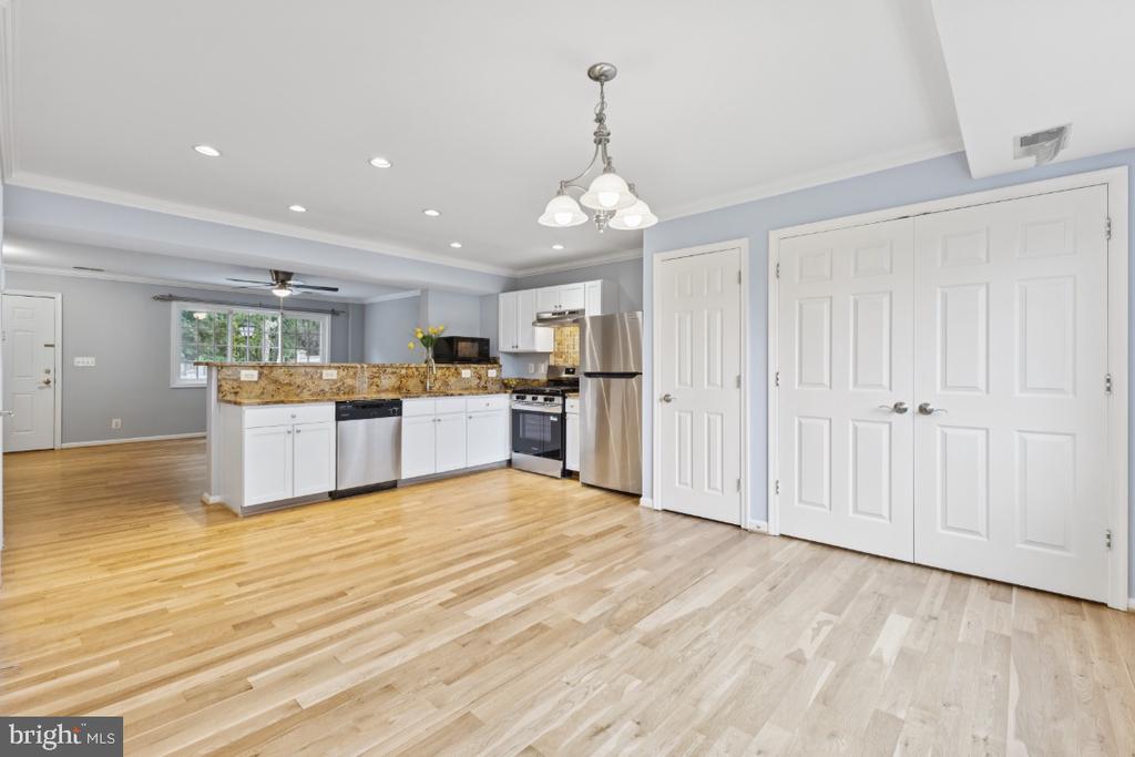 Alexandria, Virginia, 22304, United States, 3 Bedrooms Bedrooms, ,3 BathroomsBathrooms,Residential,For Sale,1980099