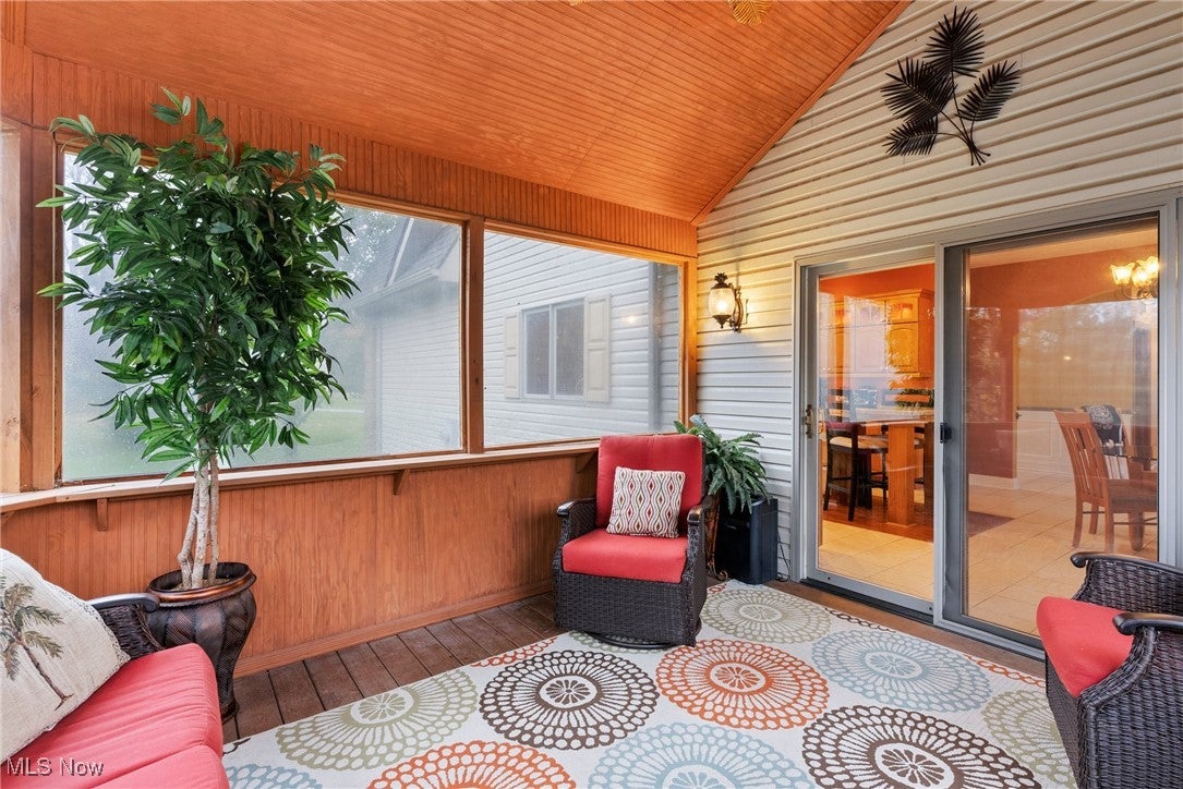 Chardon, Ohio, 44024, United States, 4 Bedrooms Bedrooms, ,5 BathroomsBathrooms,Residential,For Sale,1985731