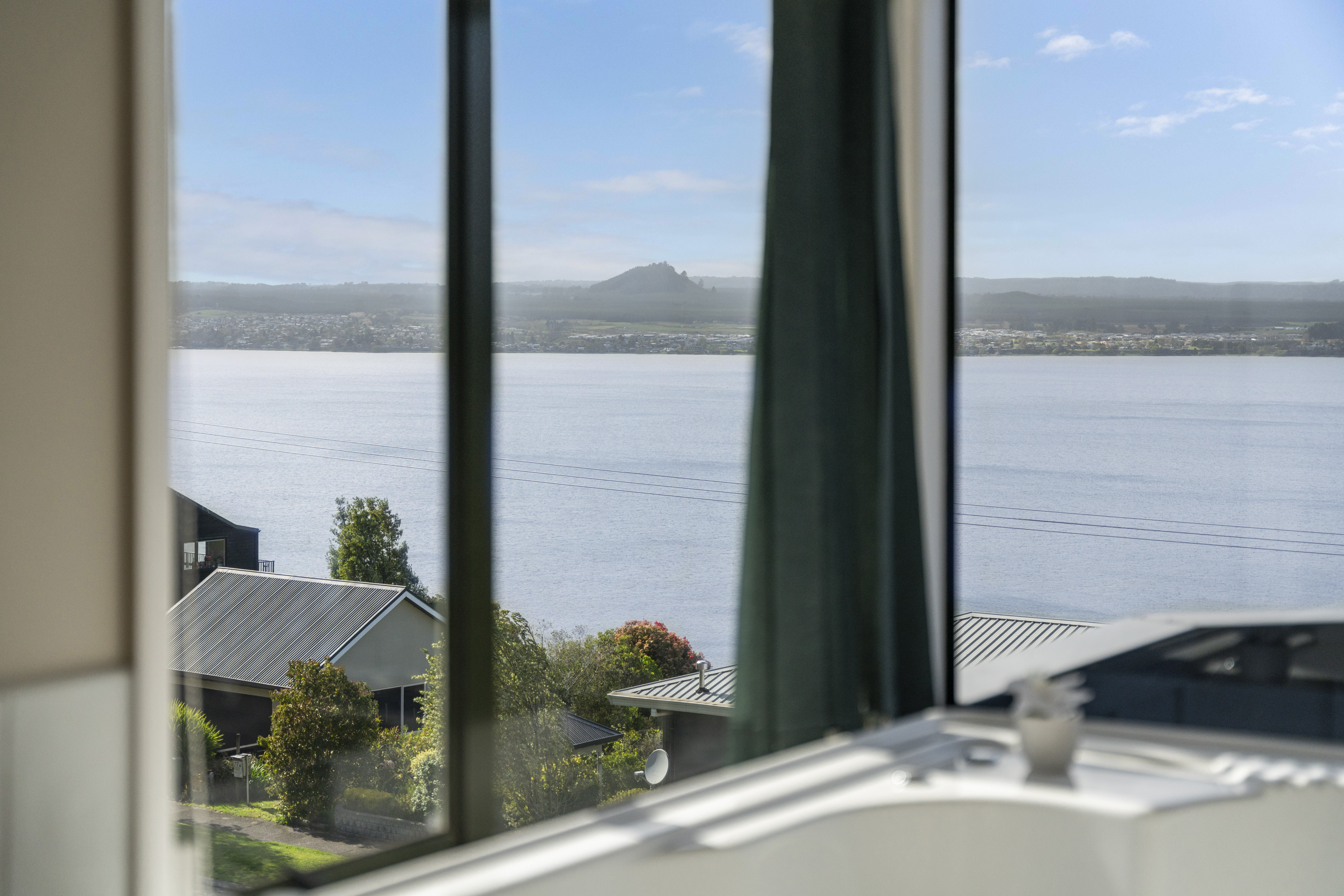  82 Wakeman Road, Acacia Bay, Taupo - 物件實景