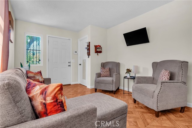 Los Angeles, California, 90059, United States, 3 Bedrooms Bedrooms, ,2 BathroomsBathrooms,Residential,For Sale,1916036