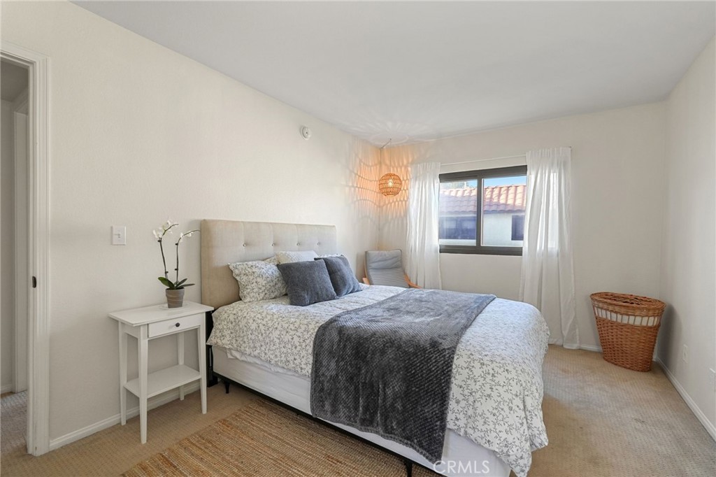 Lake Balboa, California, 91406, United States, 3 Bedrooms Bedrooms, ,3 BathroomsBathrooms,Residential,For Sale,1992024