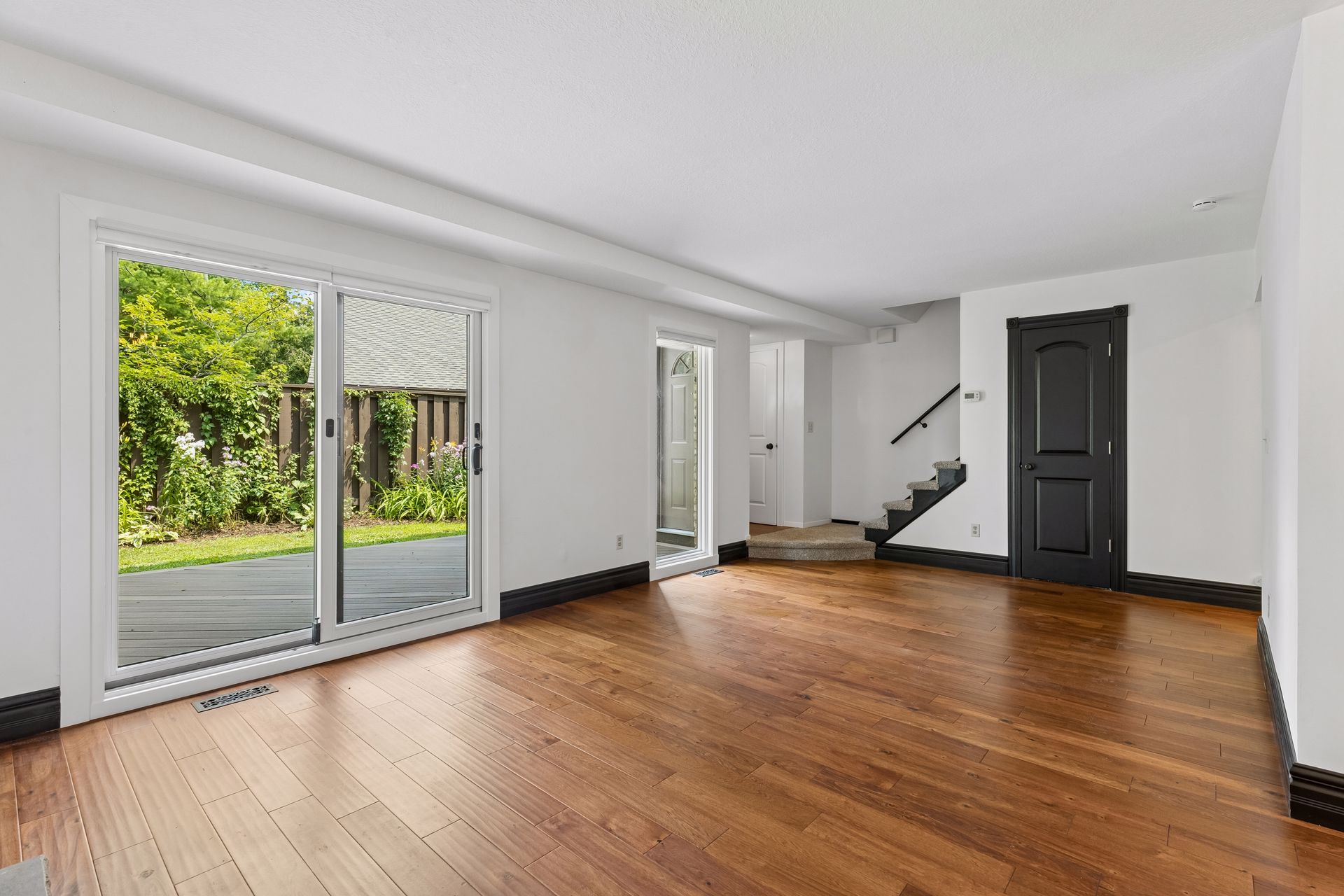  Beautifully Updated Breconwood Townhome - 物件實景